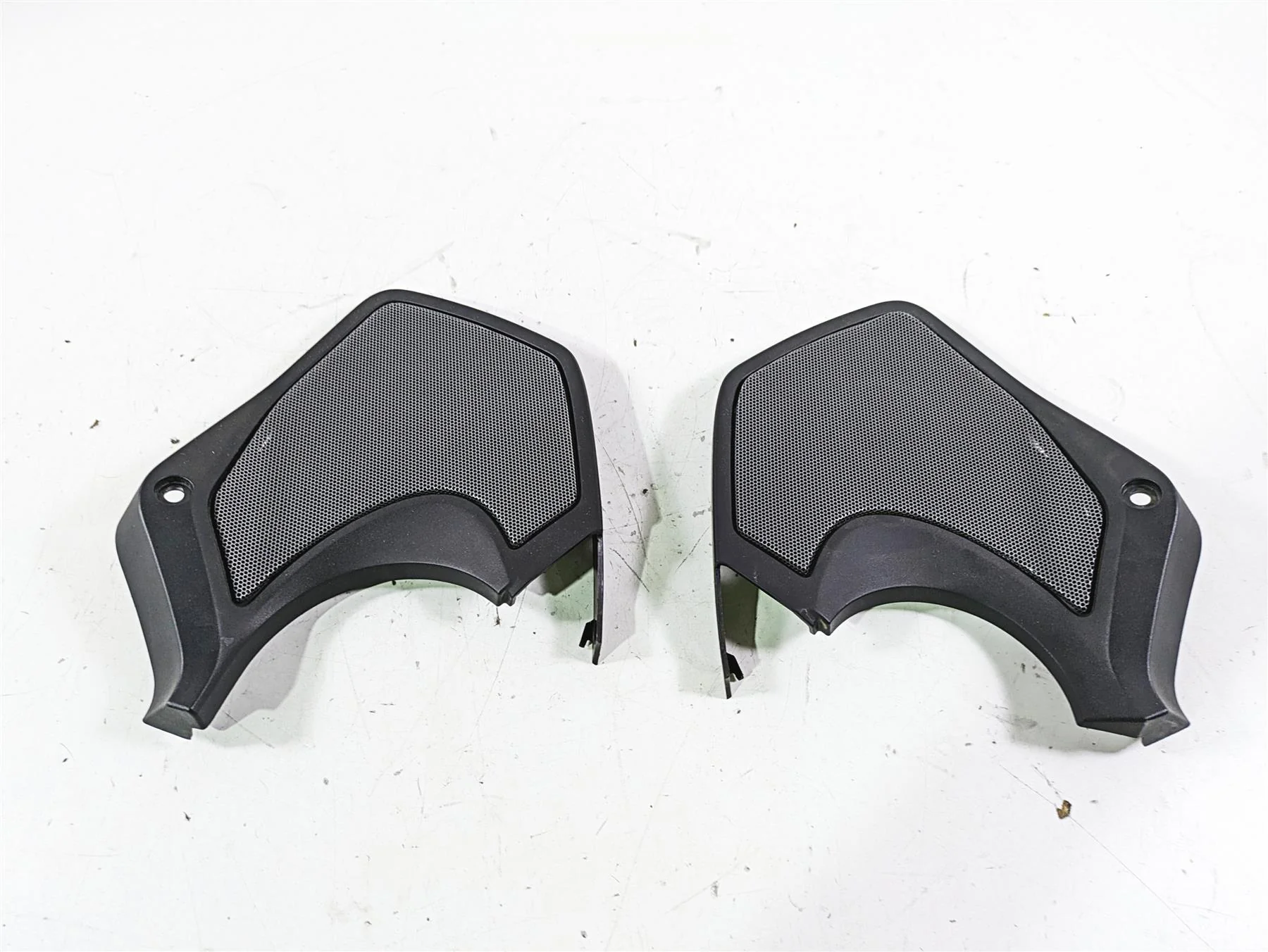2014 BMW R1200 RT RTW K52 Front Speaker Cover Set 46638529412 46638529411 - Image 2