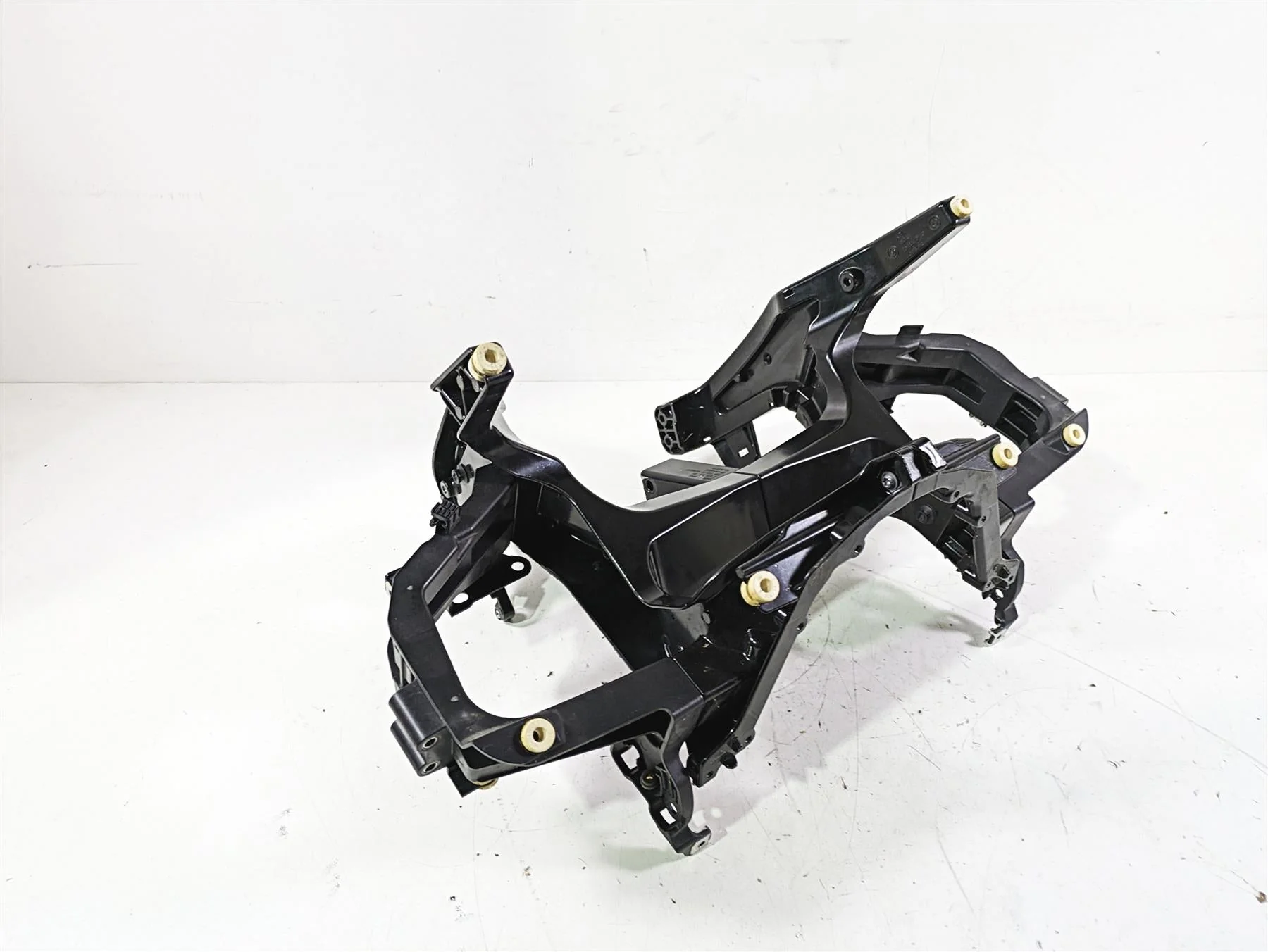 2014 BMW R1200 RT RTW K52 Front Stay Carrier Subframe 46638529329 46638529330 - Image 11