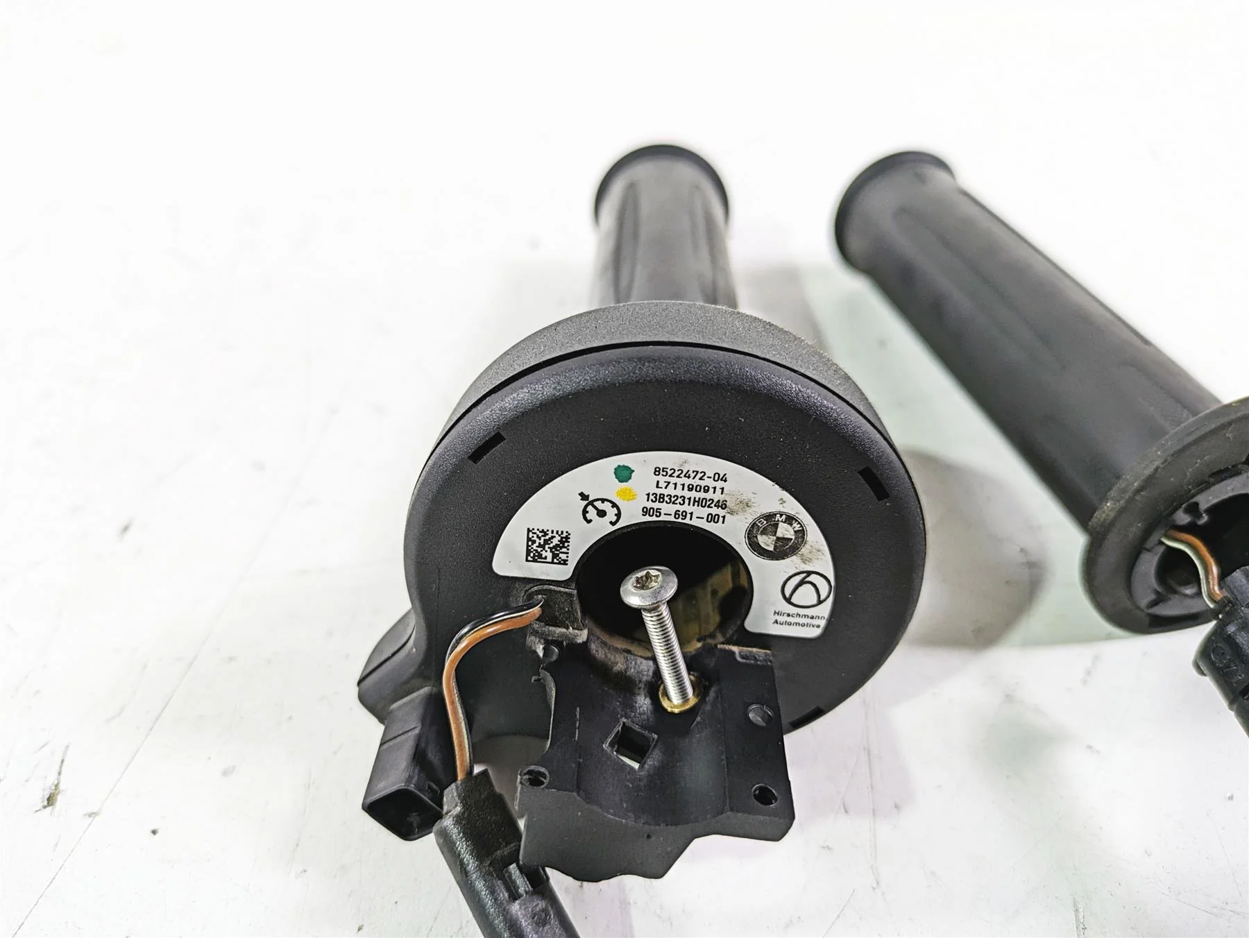 2014 BMW R1200 RT RTW K52 Heated Grips E-Throttle Control Set 61318522472 - Image 2