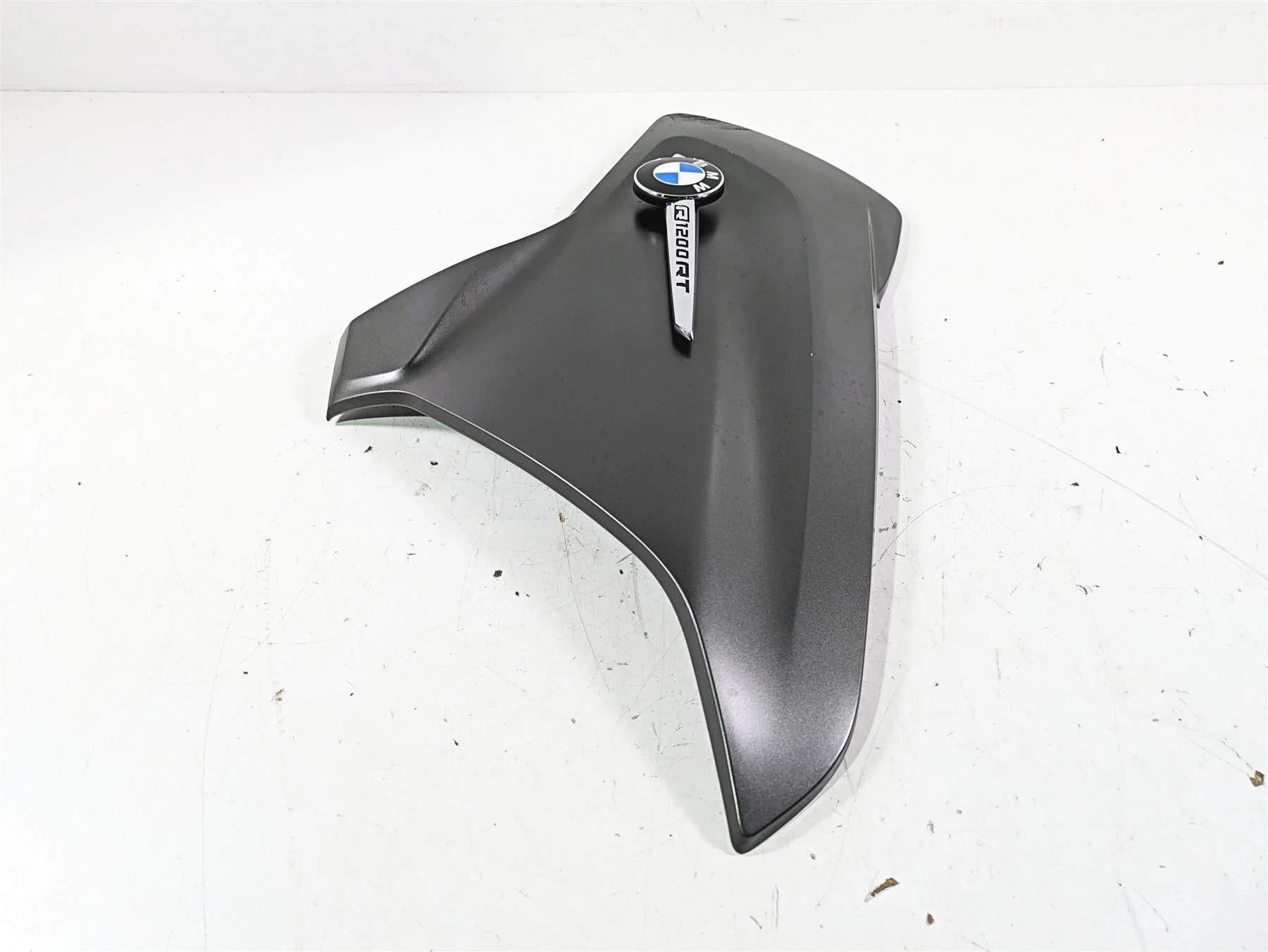 2014 BMW R1200 RT RTW K52 Left Emblem Side Cover Fairing 46638567815 - Image 3