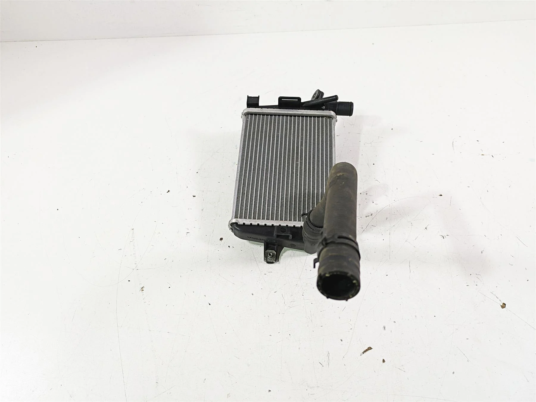 2014 BMW R1200 RT RTW K52 Left Radiator Hose Set 17118546408 - Image 2