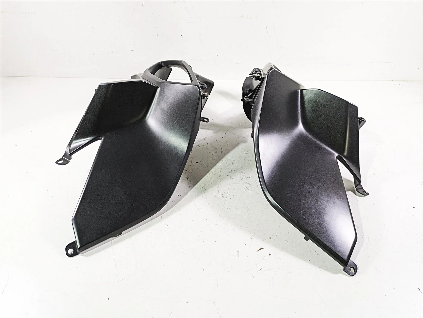 2014 BMW R1200 RT RTW K52 Left Right Intake Fairing Covers 46638529381 - Image 6