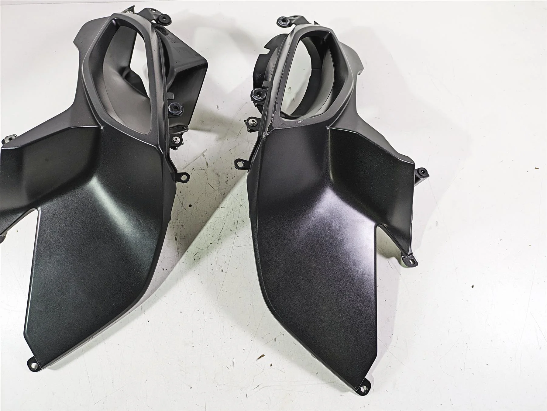2014 BMW R1200 RT RTW K52 Left Right Intake Fairing Covers 46638529381 - Image 7