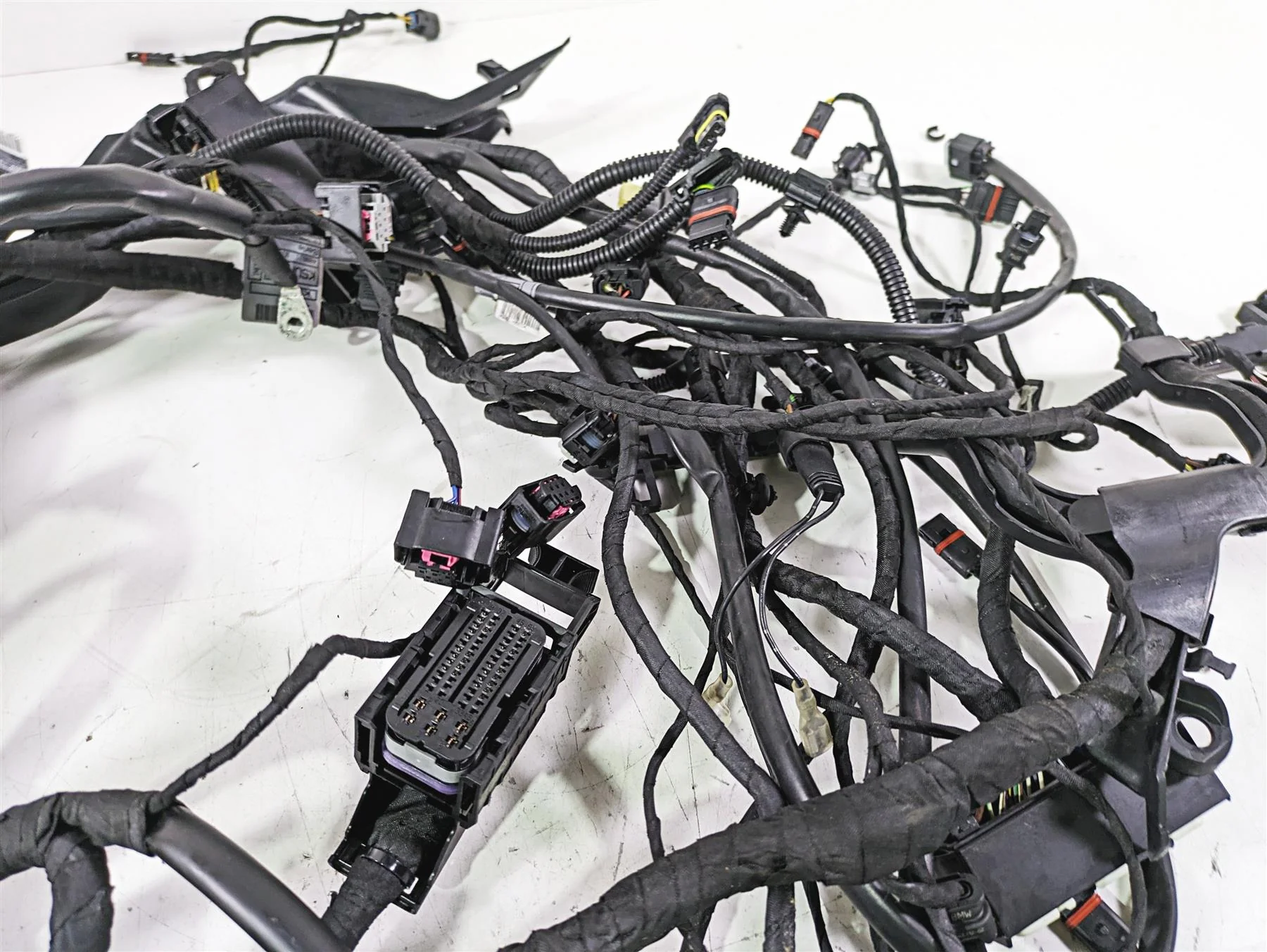 2014 BMW R1200 RT RTW K52 Main & Engine Wiring Harness Central Locking ESA 61118554241 - Image 12