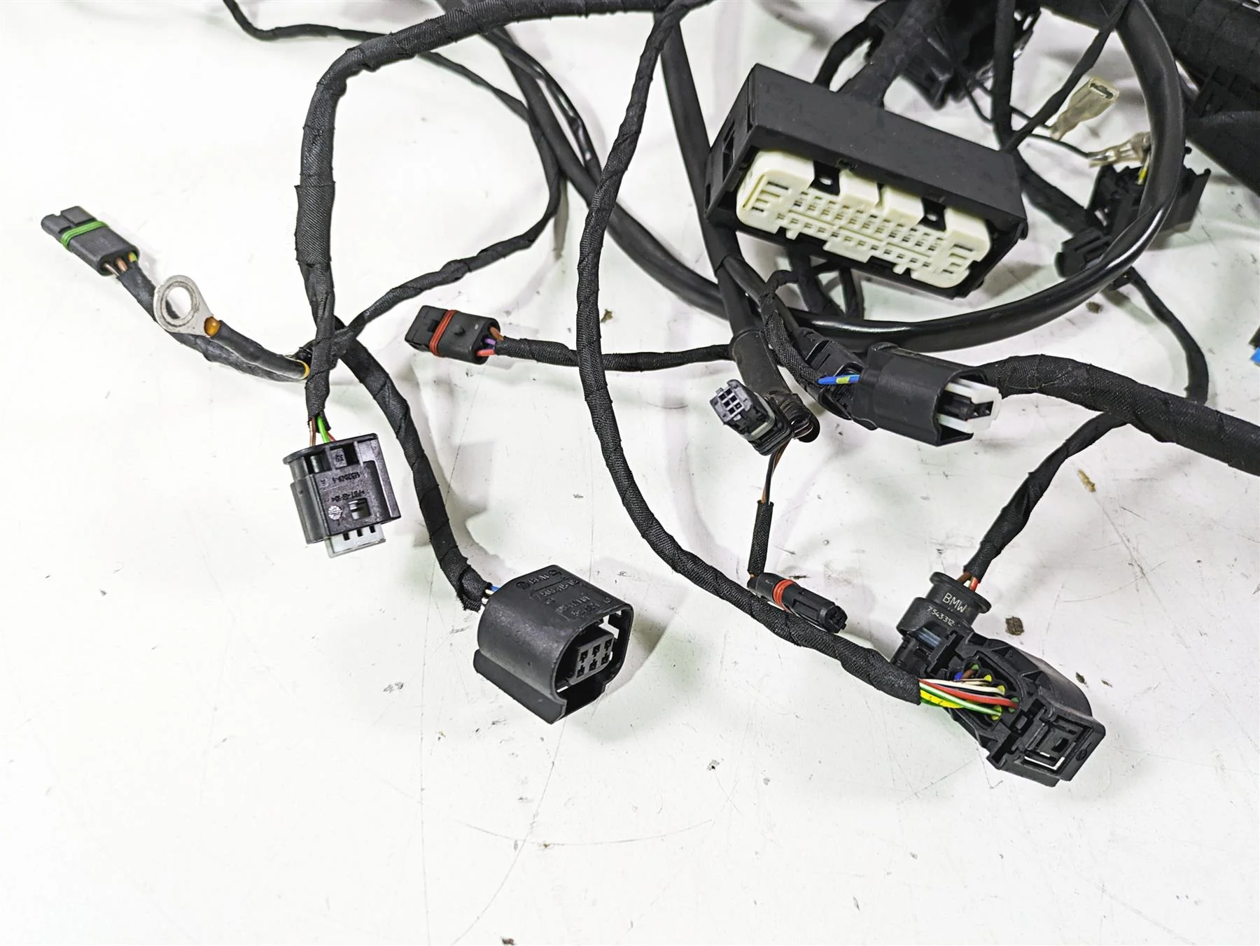 2014 BMW R1200 RT RTW K52 Main & Engine Wiring Harness Central Locking ESA 61118554241 - Image 2