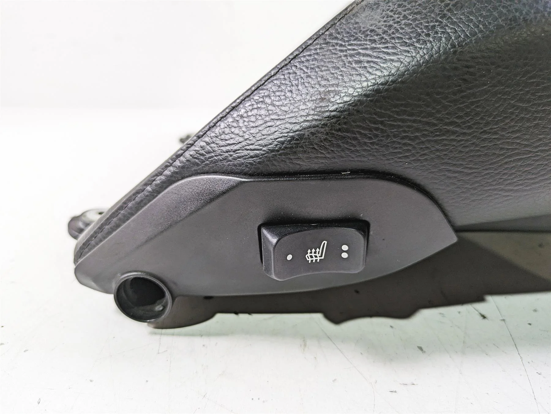 2014 BMW R1200 RT RTW K52 Rear Passenger Heated Seat Saddle 52538544790 - Image 8
