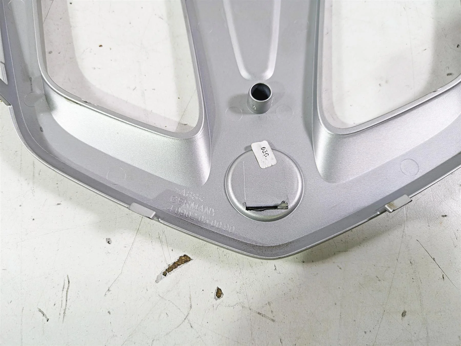 2014 BMW R1200 RT RTW K52 Rear Tail Upper Cover Fairing 46548533521 - Image 10