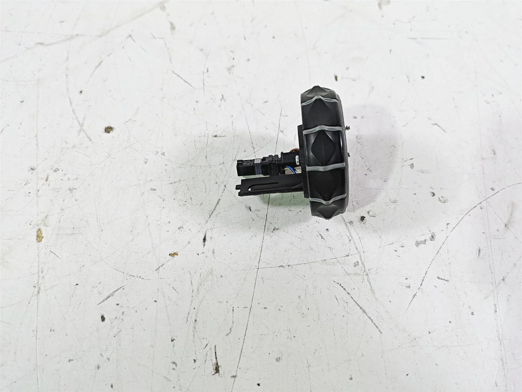 2014 BMW R1200 RT RTW K52 Round Multi Control Switch 7713937 61317727498 - Image 6
