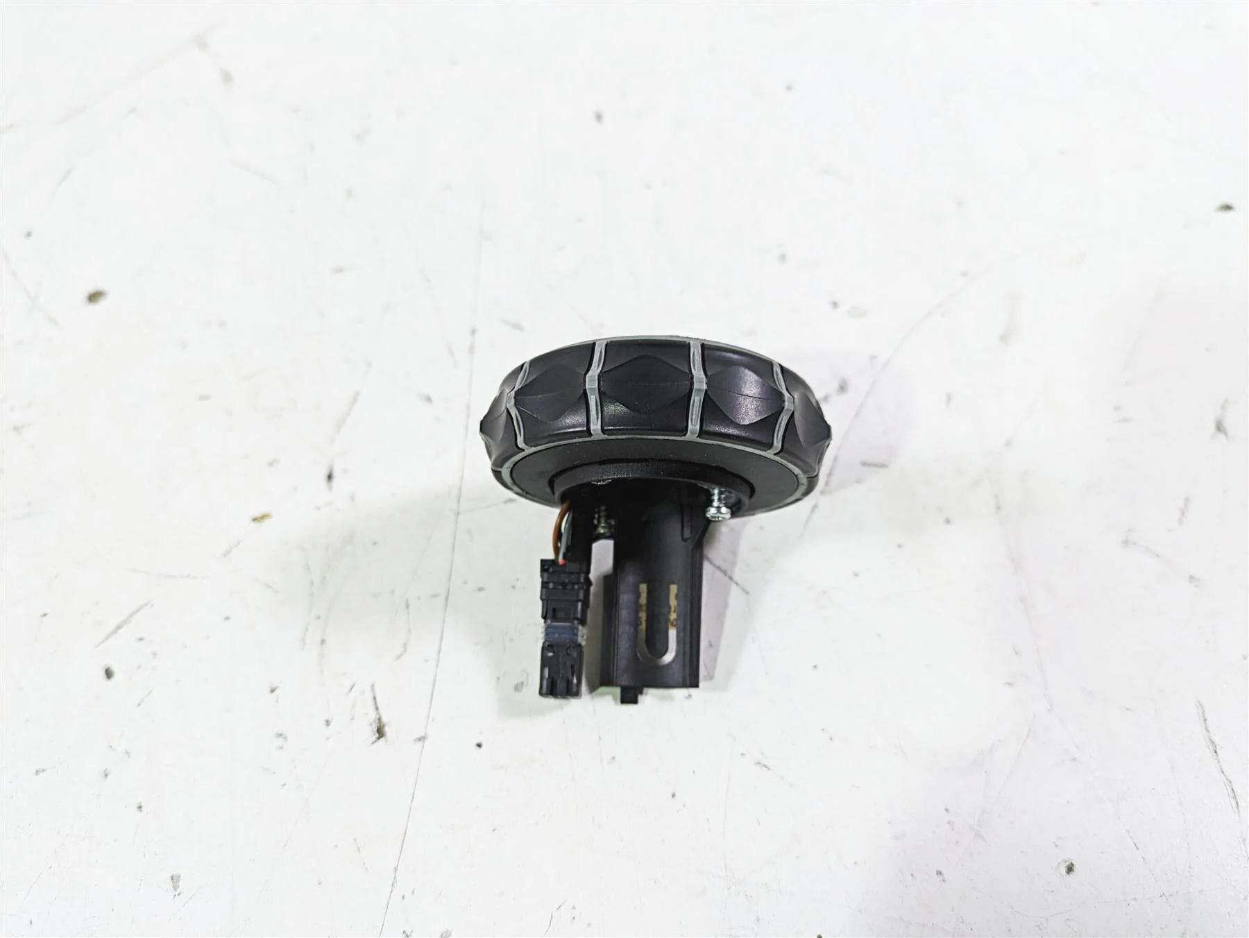 2014 BMW R1200 RT RTW K52 Round Multi Control Switch 7713937 61317727498 - Image 9