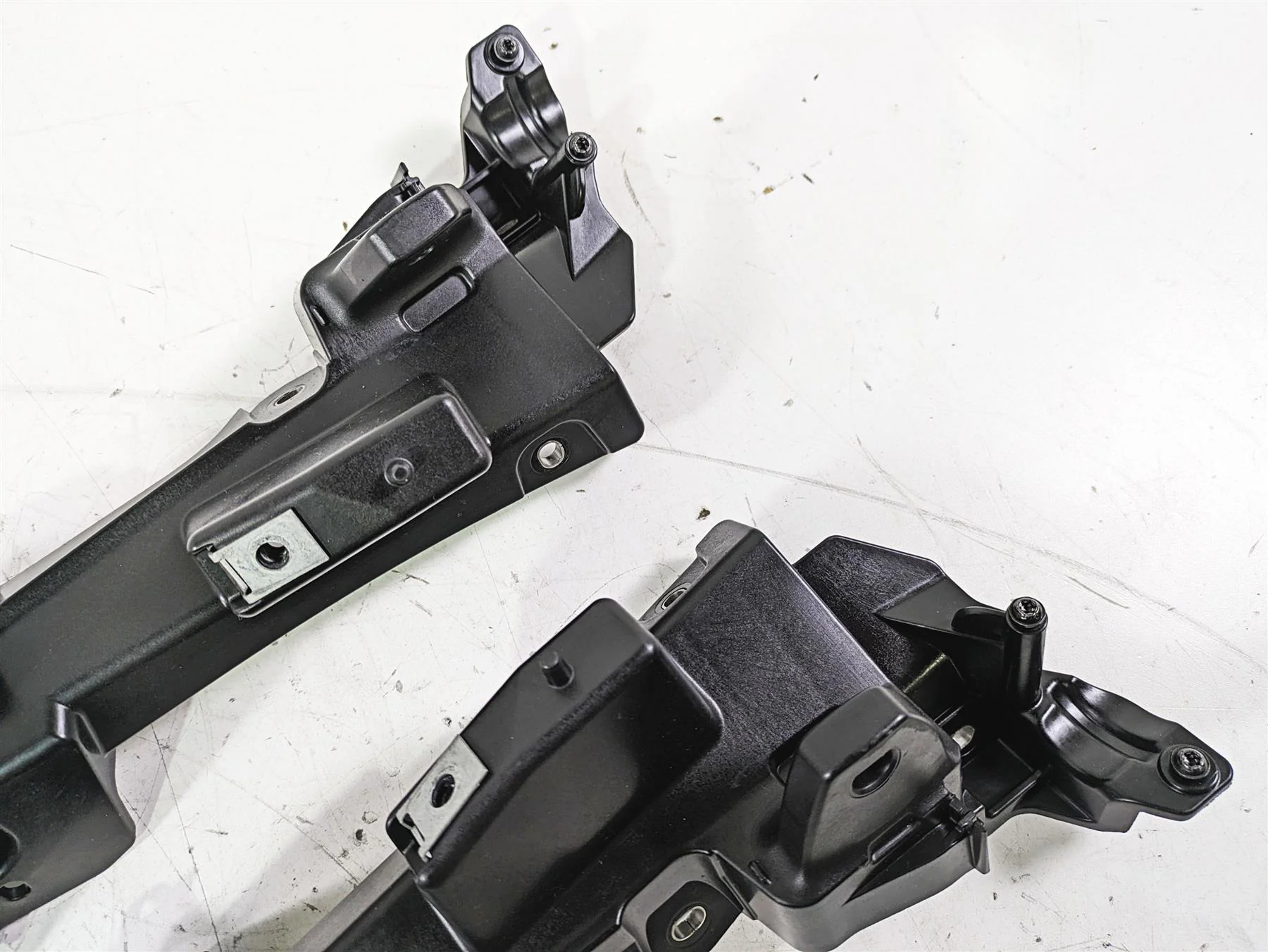 2014 BMW R1200 RT RTW K52 Saddlebag Mount Holder Set 46547728665 46547728666 - Image 9