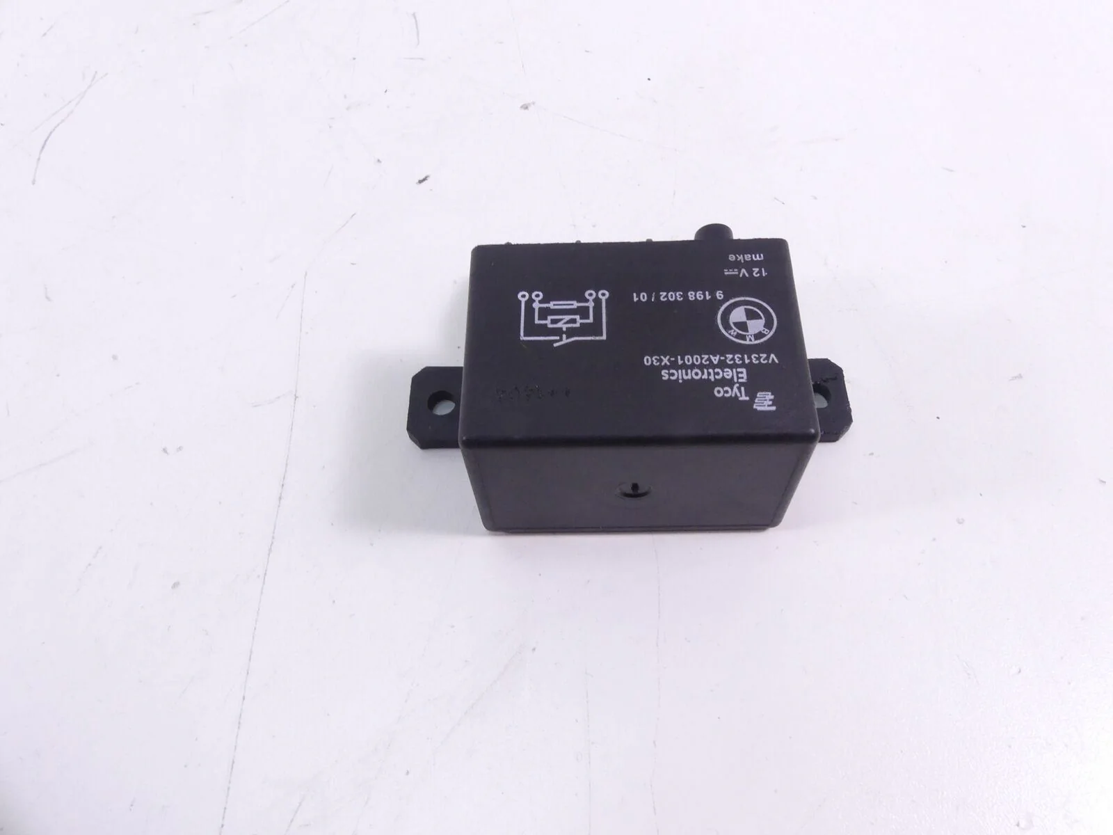 2014 BMW R1200 RT RTW K52 Starter Relay - Image 2