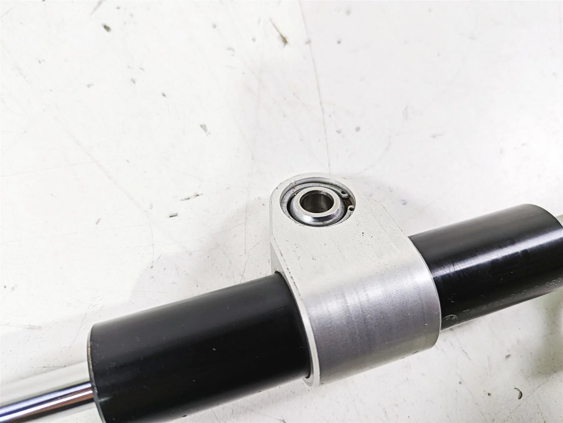 2014 BMW R1200 RT RTW K52 Steering Damper + Mounts 32768549363 - Image 8