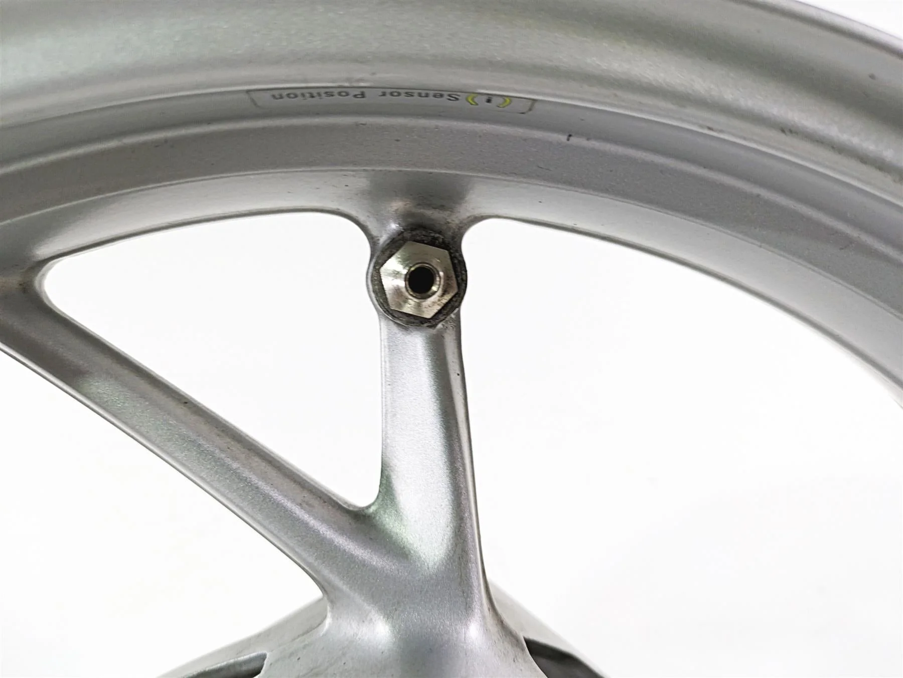 2014 BMW R1200 RT RTW K52 Straight 17x3.5 Front Wheel Rim 36318538086 - Image 4
