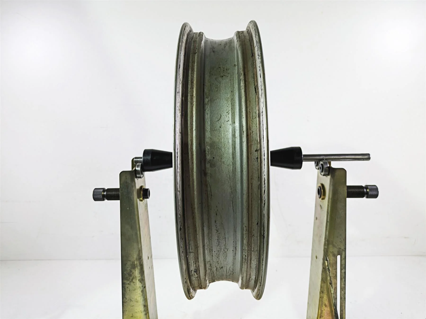 2014 BMW R1200 RT RTW K52 Straight 17x3.5 Front Wheel Rim 36318538086 - Image 9