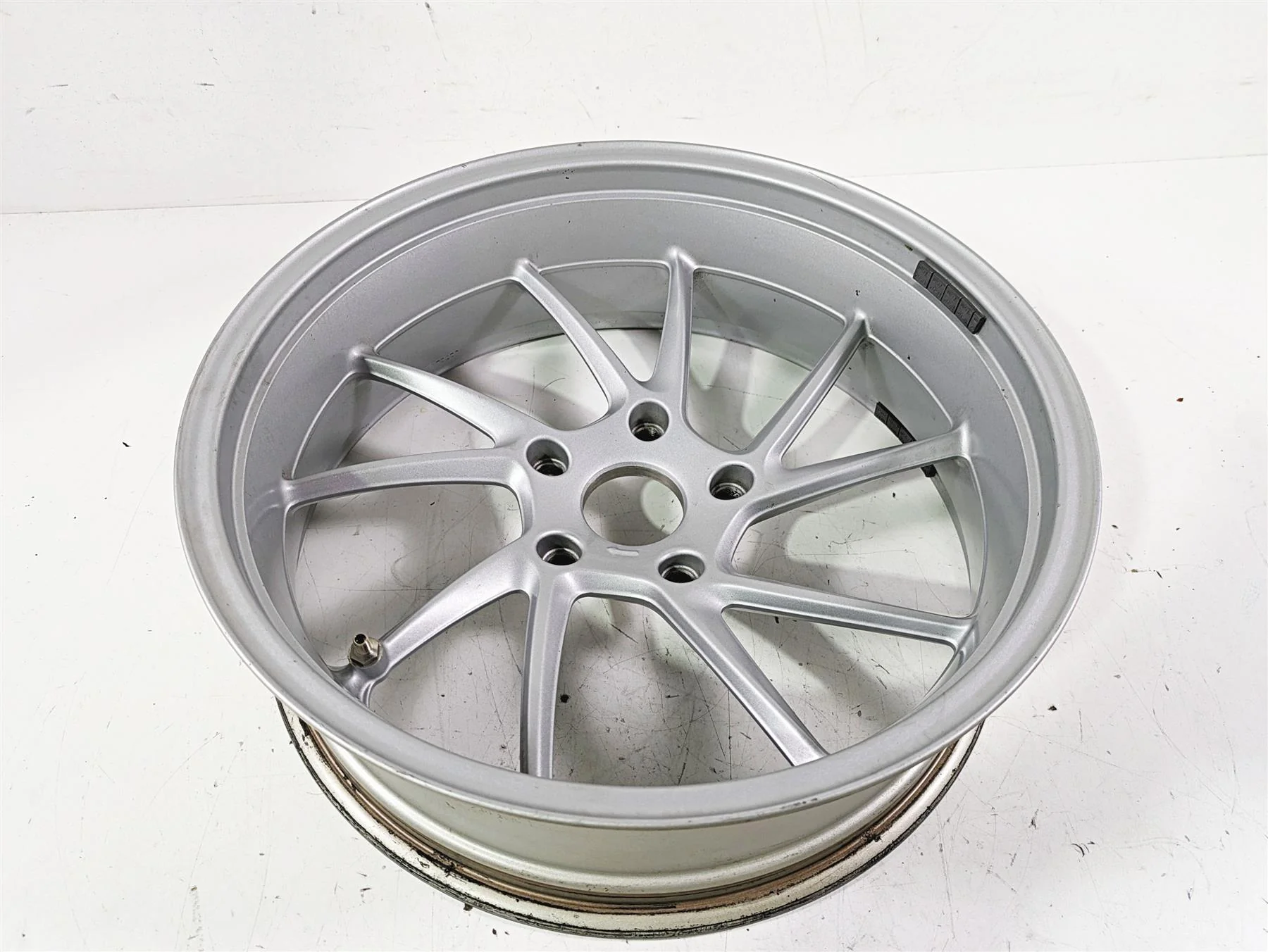 2014 BMW R1200 RT RTW K52 Straight  17x5.5 Rear Wheel Rim 36317727235 - Image 2