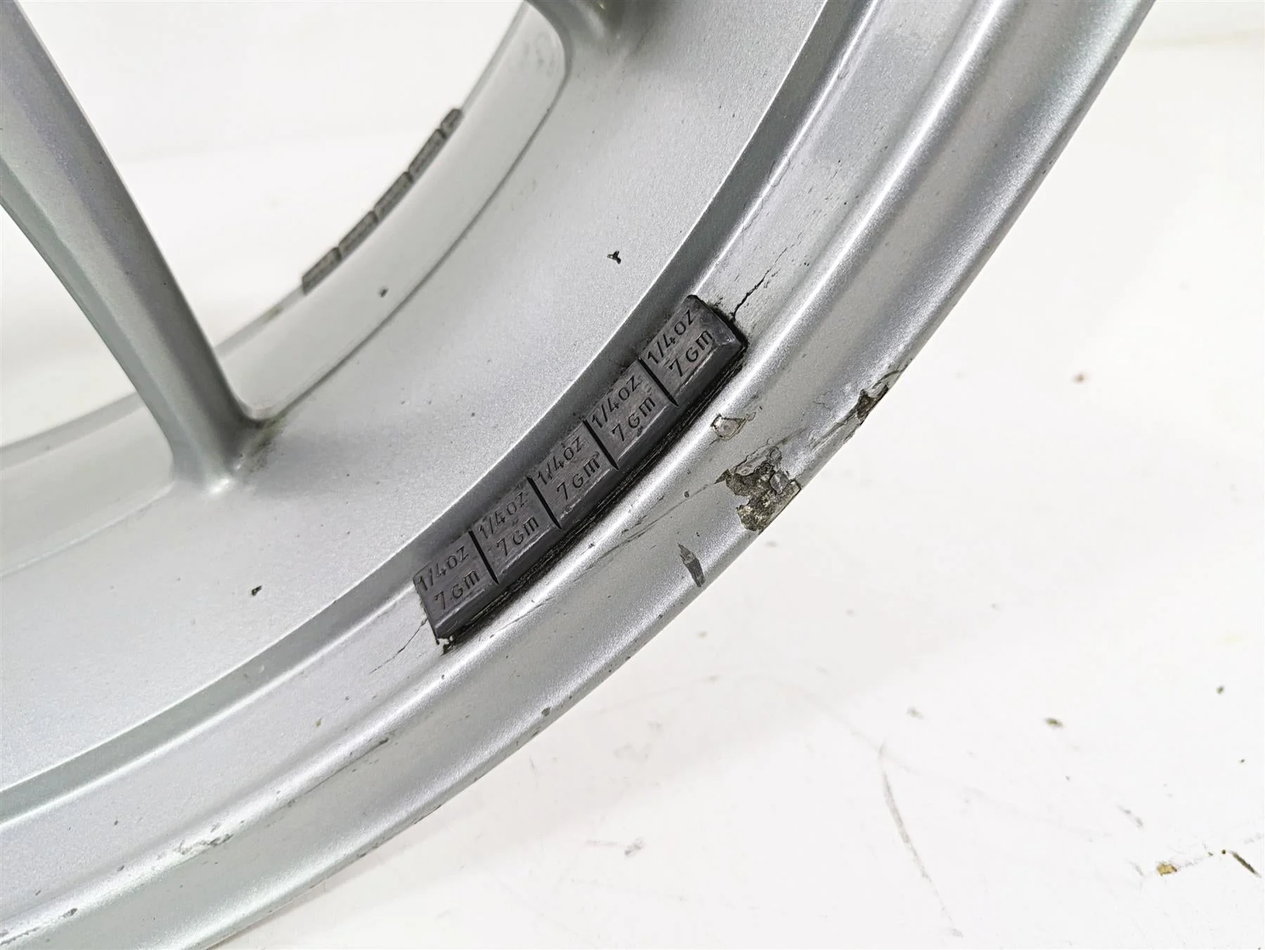 2014 BMW R1200 RT RTW K52 Straight  17x5.5 Rear Wheel Rim 36317727235 - Image 3