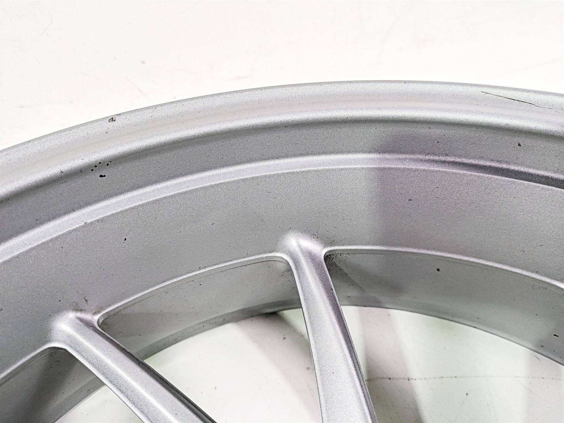 2014 BMW R1200 RT RTW K52 Straight  17x5.5 Rear Wheel Rim 36317727235 - Image 4