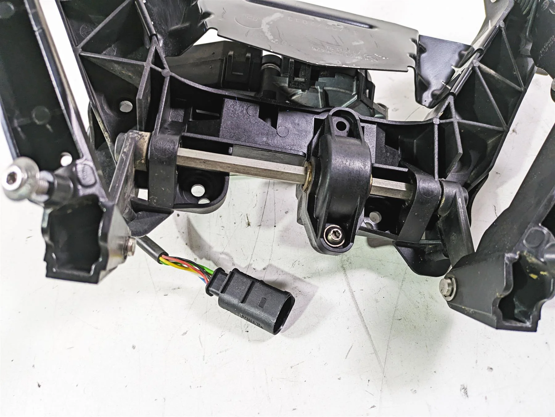 2014 BMW R1200 RT RTW K52 Windshield Adjuster & Motor 46637728676 55218526425 - Image 4