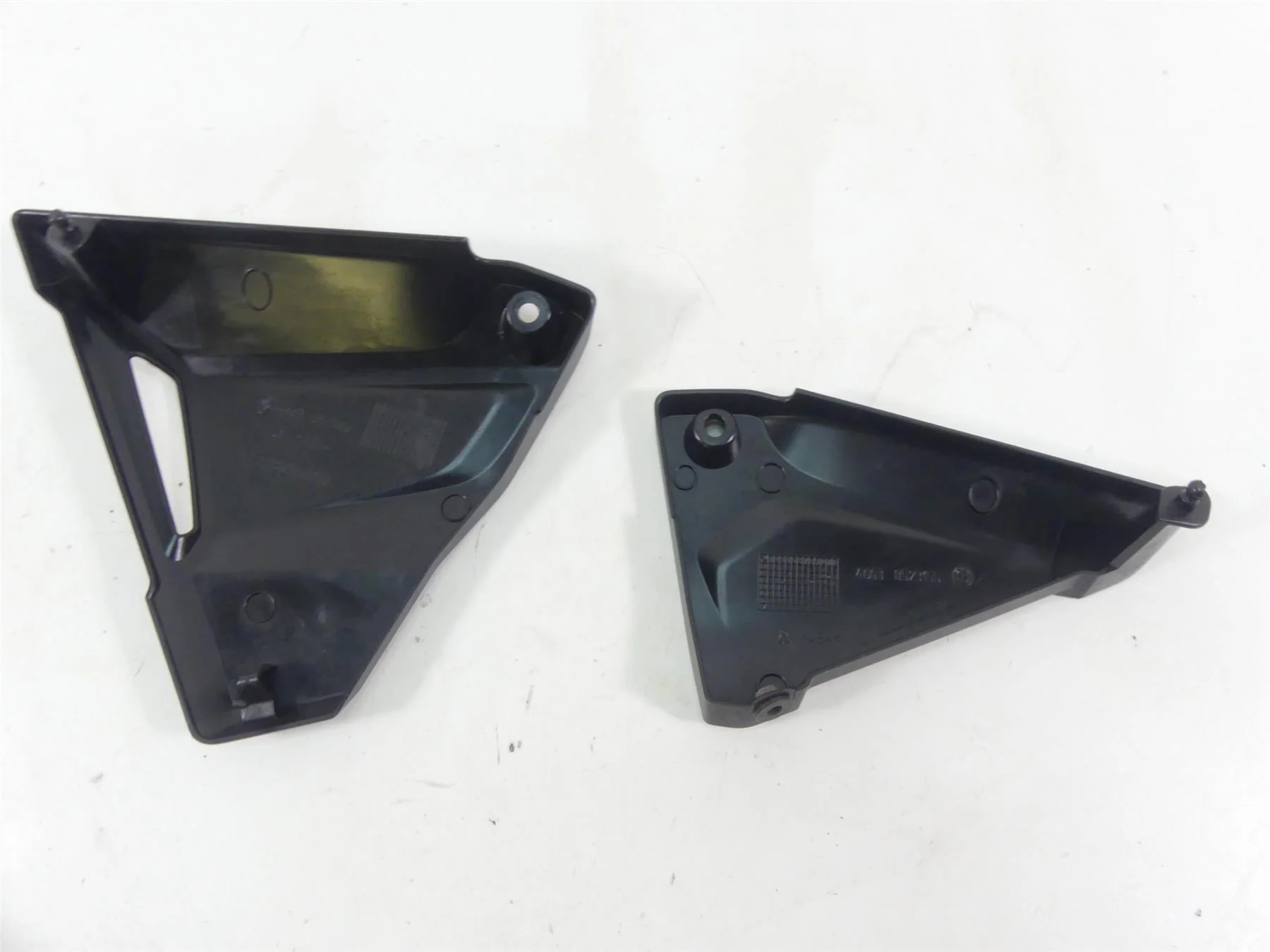2014 BMW R1200GS K50 Battery Electrics Fairing Cover Set 46638523156 46638523155 - Image 4