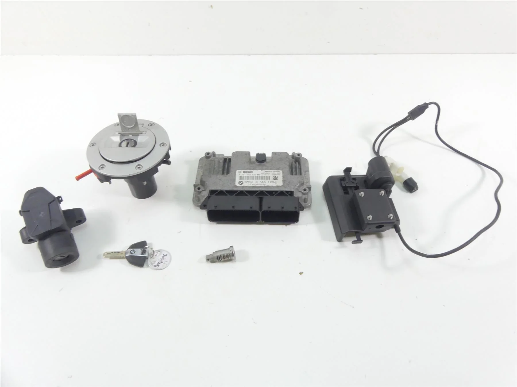 2014 BMW R1200GS K50 Cdi Ecu Ecm Ignition Switch Key Lock Set 853163707 8546129