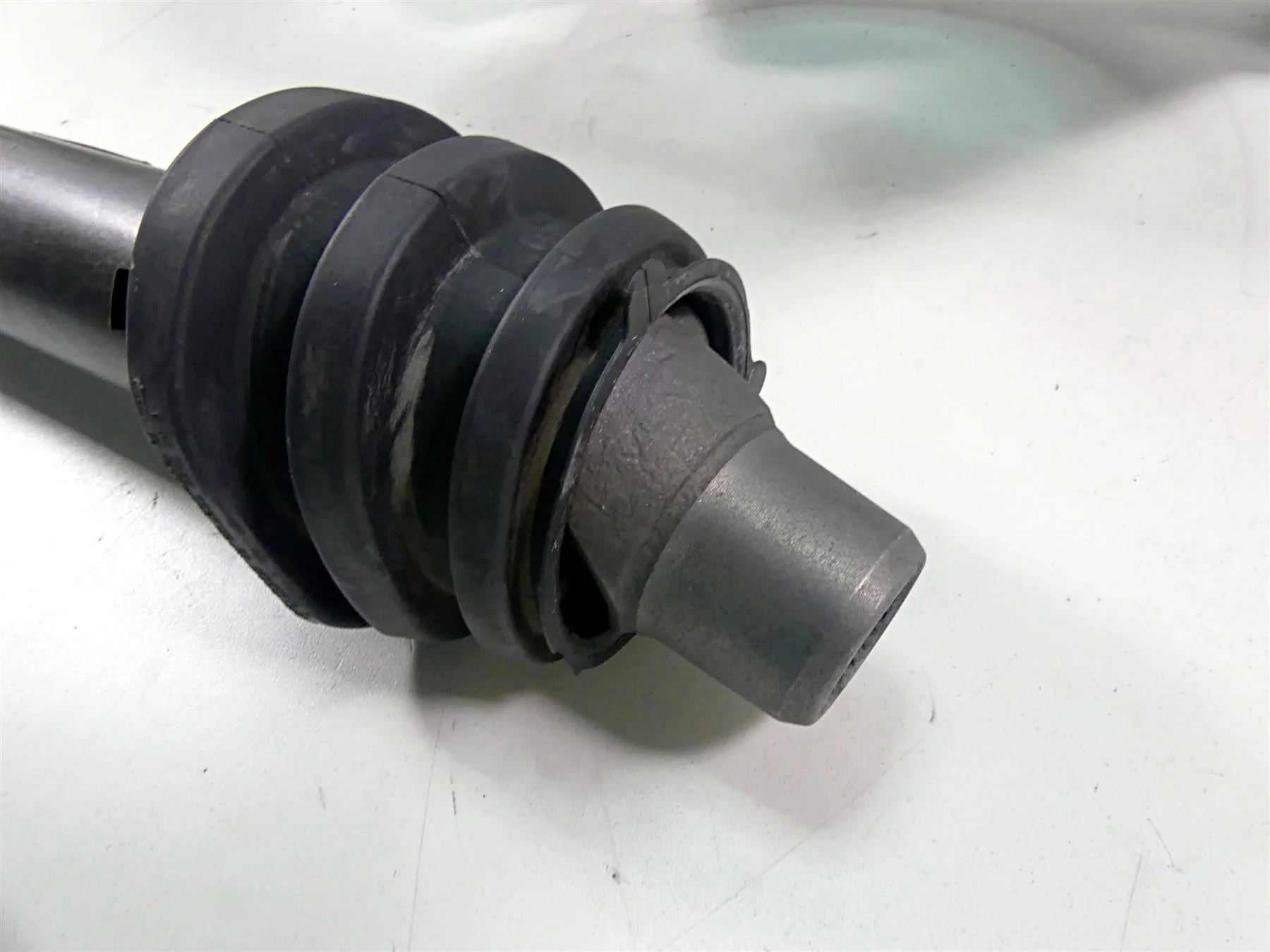 2014 BMW R1200GS K50 Differential Drive Shaft Swingarm 33738531102 33748544982 - Image 3