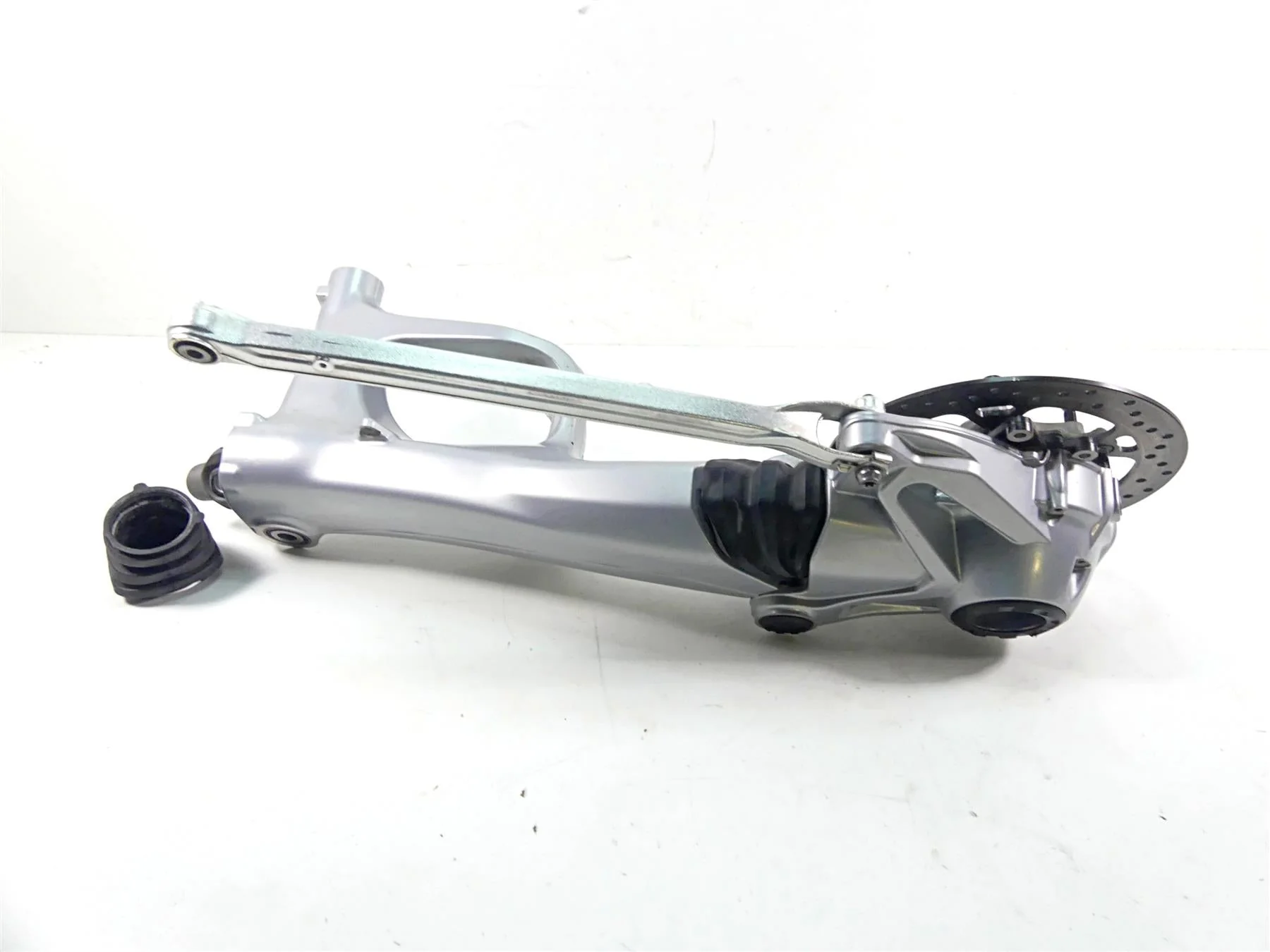 2014 BMW R1200GS K50 Differential Drive Shaft Swingarm 33738531102 33748544982 - Image 6