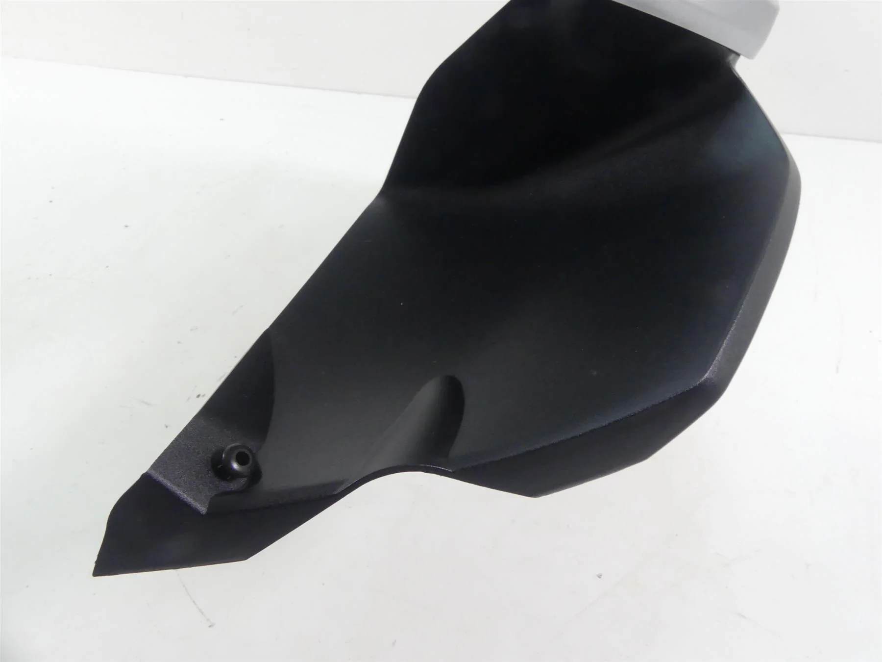 2014 BMW R1200GS K50 Left Side Snorkel Cover Fairing + Emblem - Read 46638533659 - Image 5