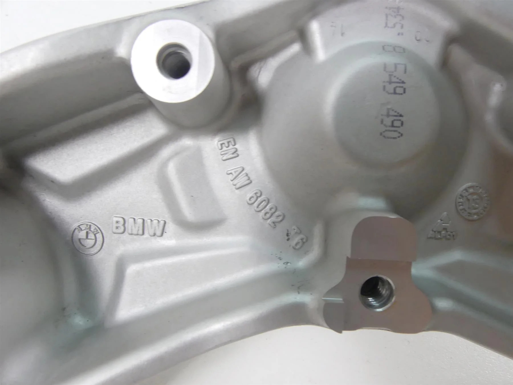 2014 BMW R1200GS K50 Lower Triple Tree Ball Joint Steering Yoke 31428549490 - Image 6