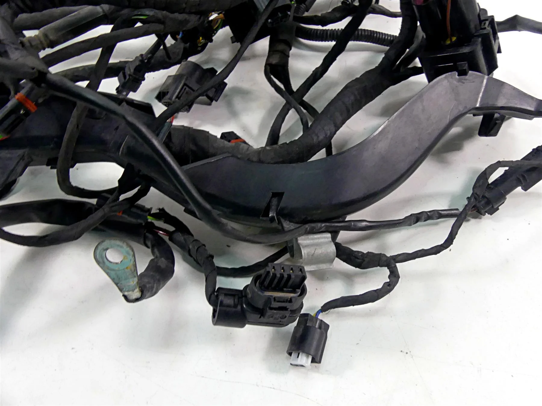 2014 BMW R1200GS K50 Main & Engine Wiring Harness Abs Esa Heat 61118549371 - Image 9