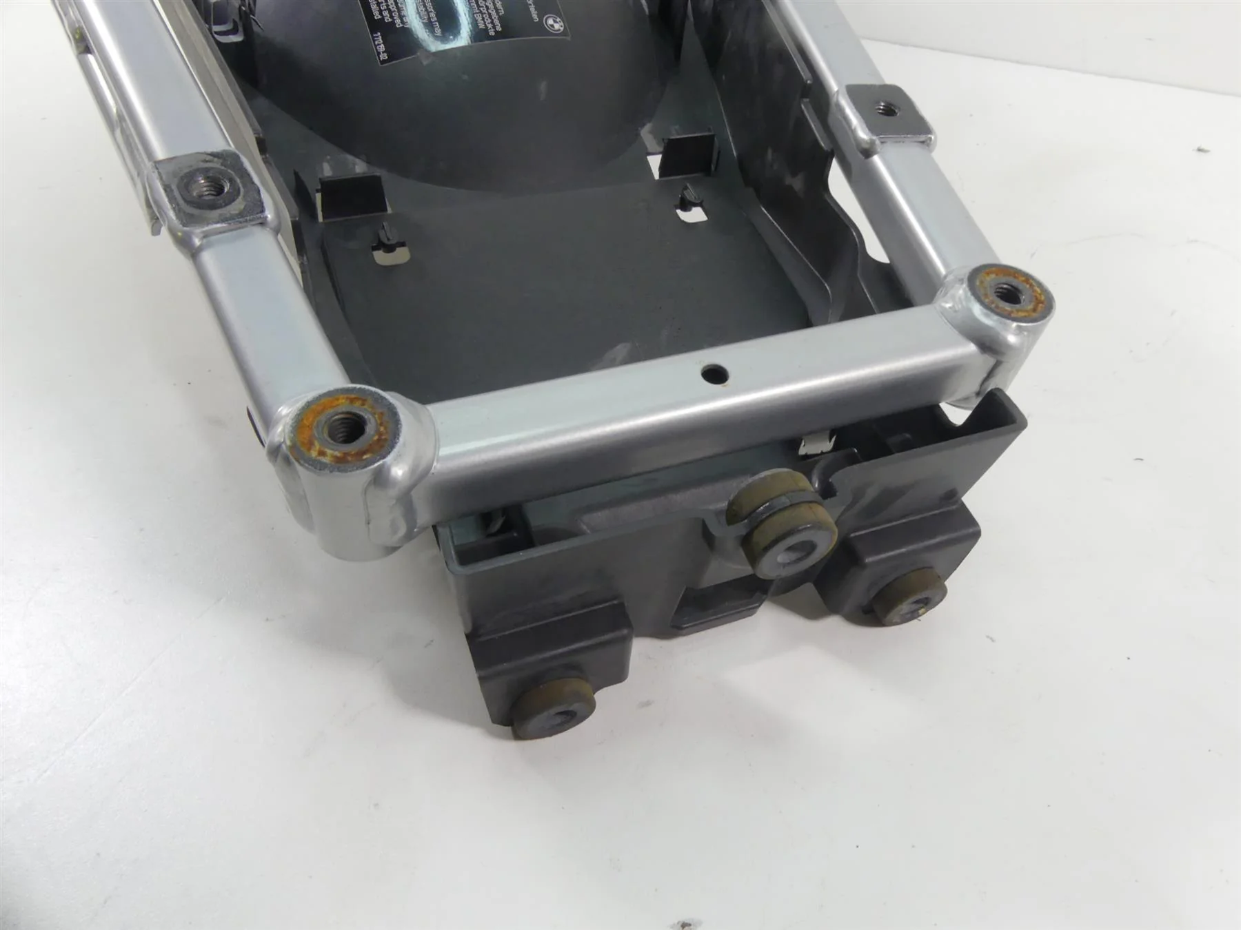 2014 BMW R1200GS K50 Rear Subframe Sub Frame + Inner Fender 46618532316 - Image 9