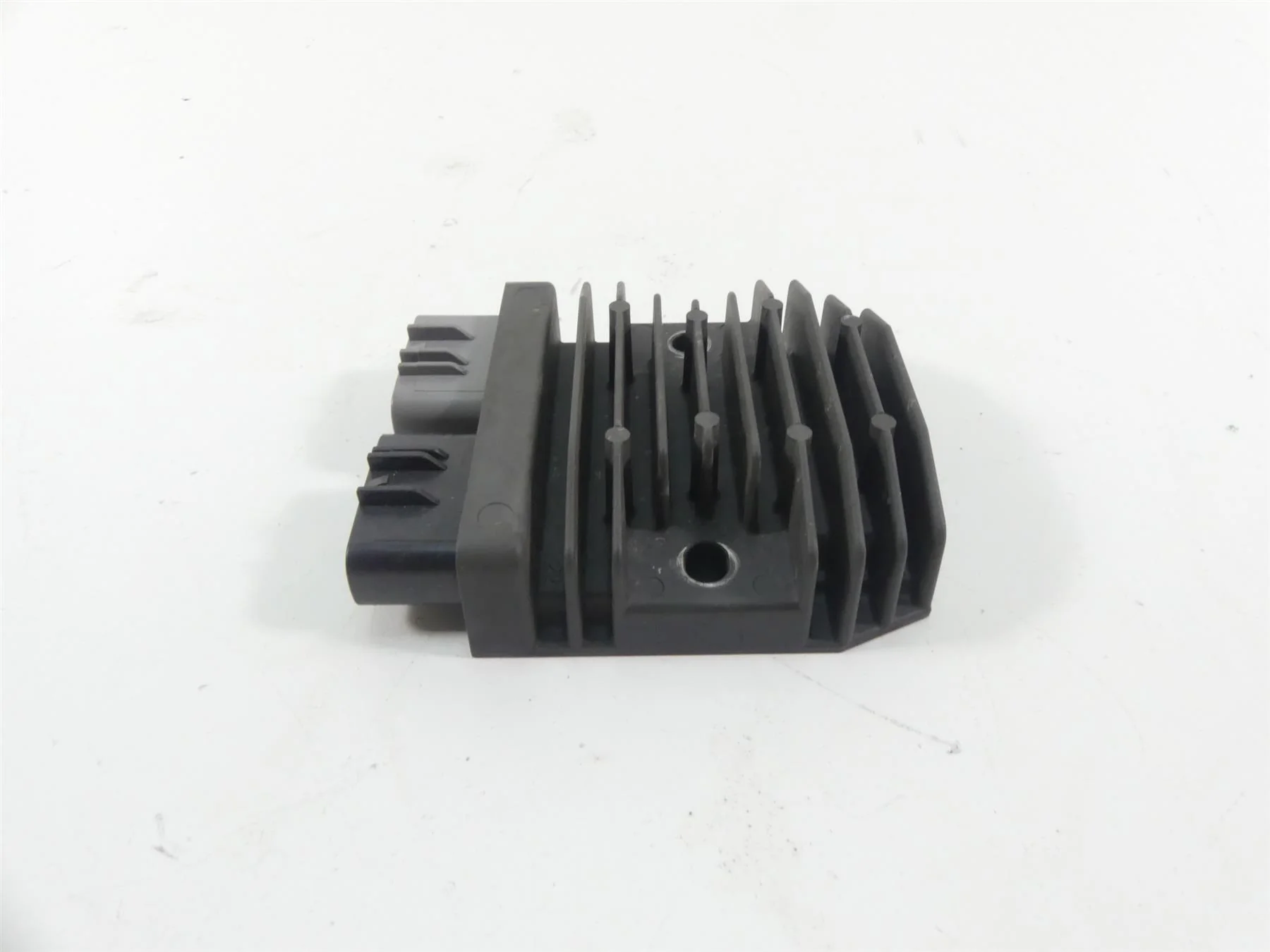 2014 BMW R1200GS K50 Rectifier Voltage Regulator 12318523367 FH020AA - Image 2