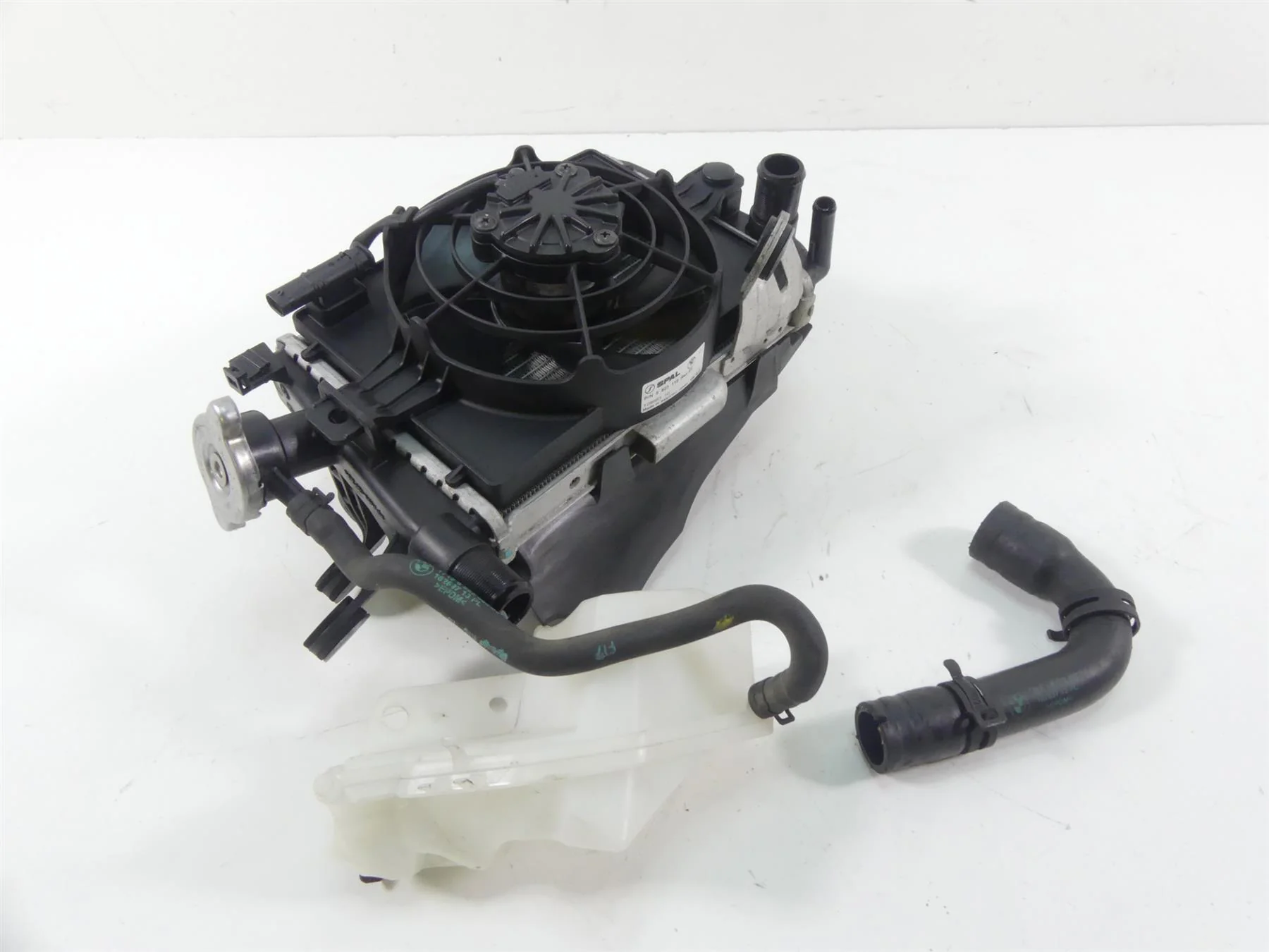 2014 BMW R1200GS K50 Right Side Radiator + Reservoir Fan & Cover 17118523117