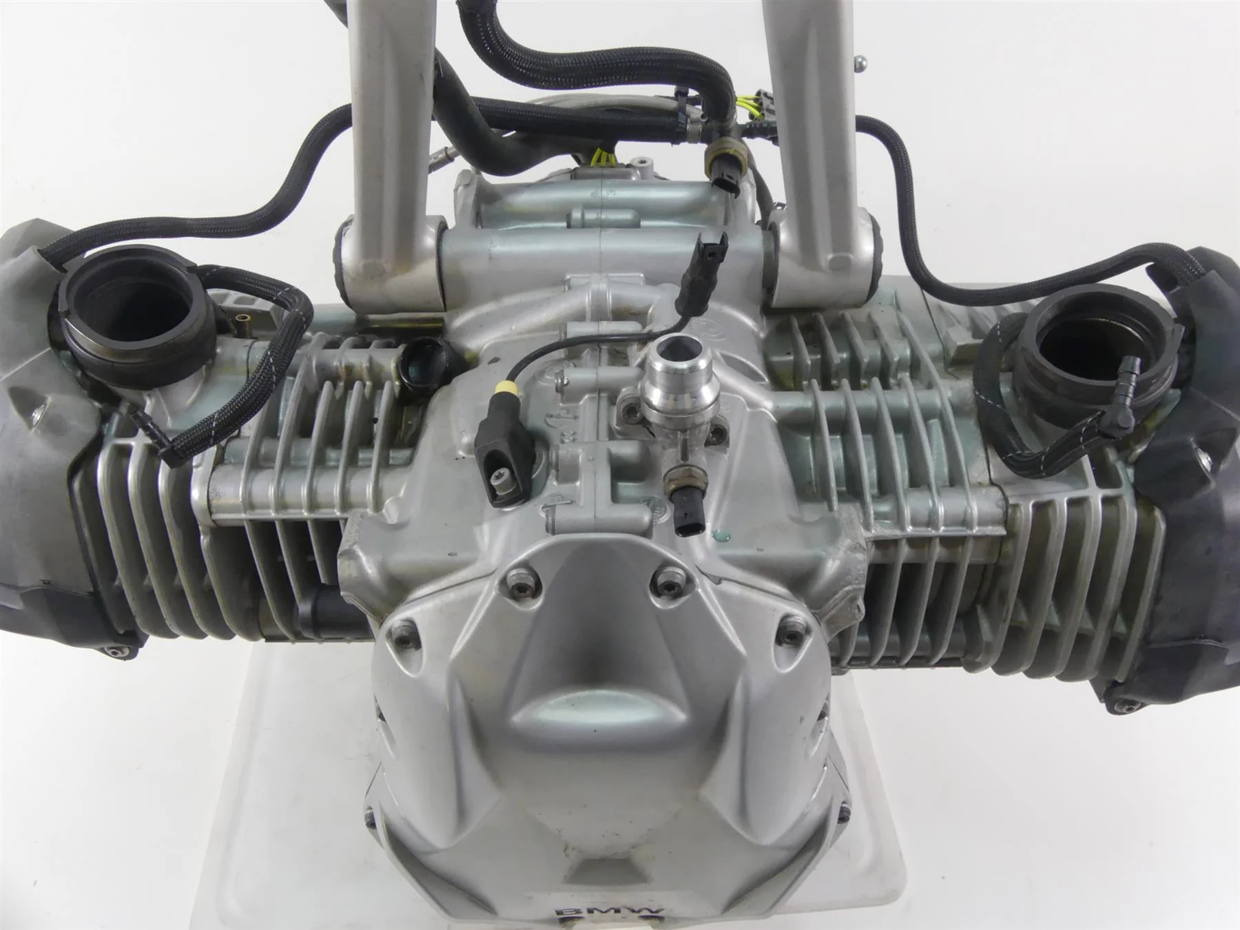 2014 BMW R1200GS K50 Running Engine Motor 16K + Trailing Arm - Video 11008389099 - Image 6