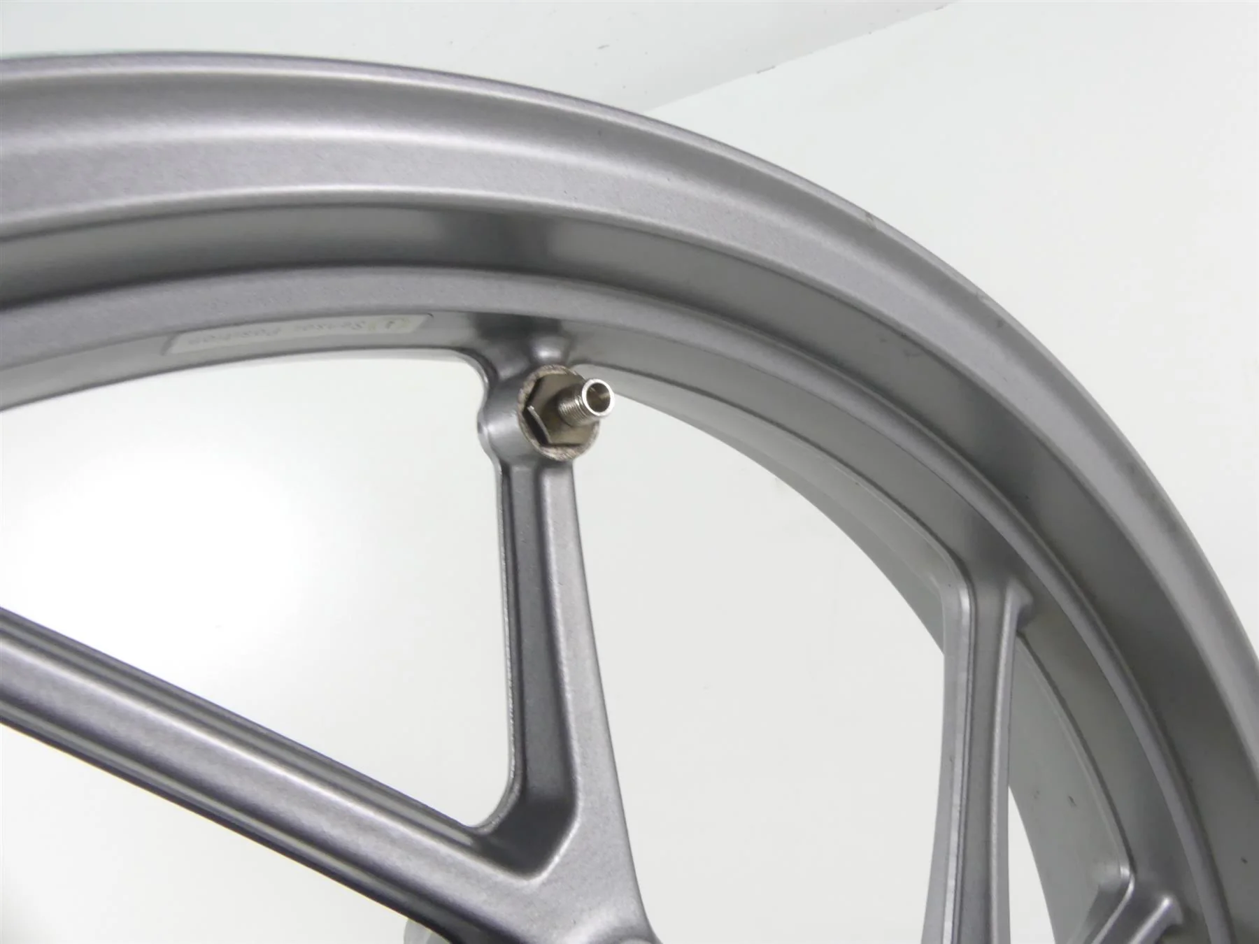 2014 BMW R1200GS K50 Straight Front Cast Wheel Rim 19x3 - Read 36318534804 - Image 10