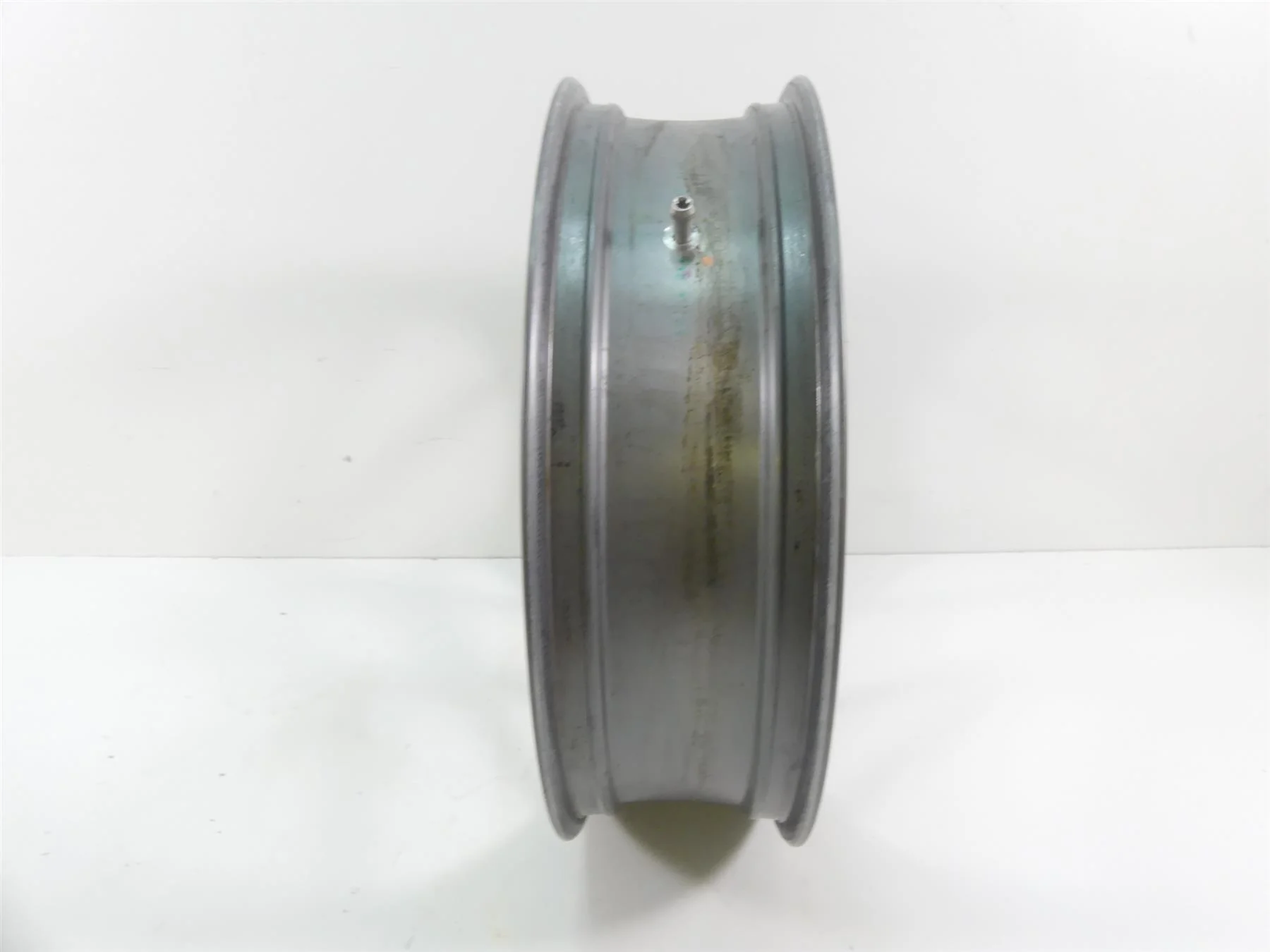 2014 BMW R1200GS K50 Straight Rear Cast Wheel Rim 17x4.5 36318534190 - Image 3