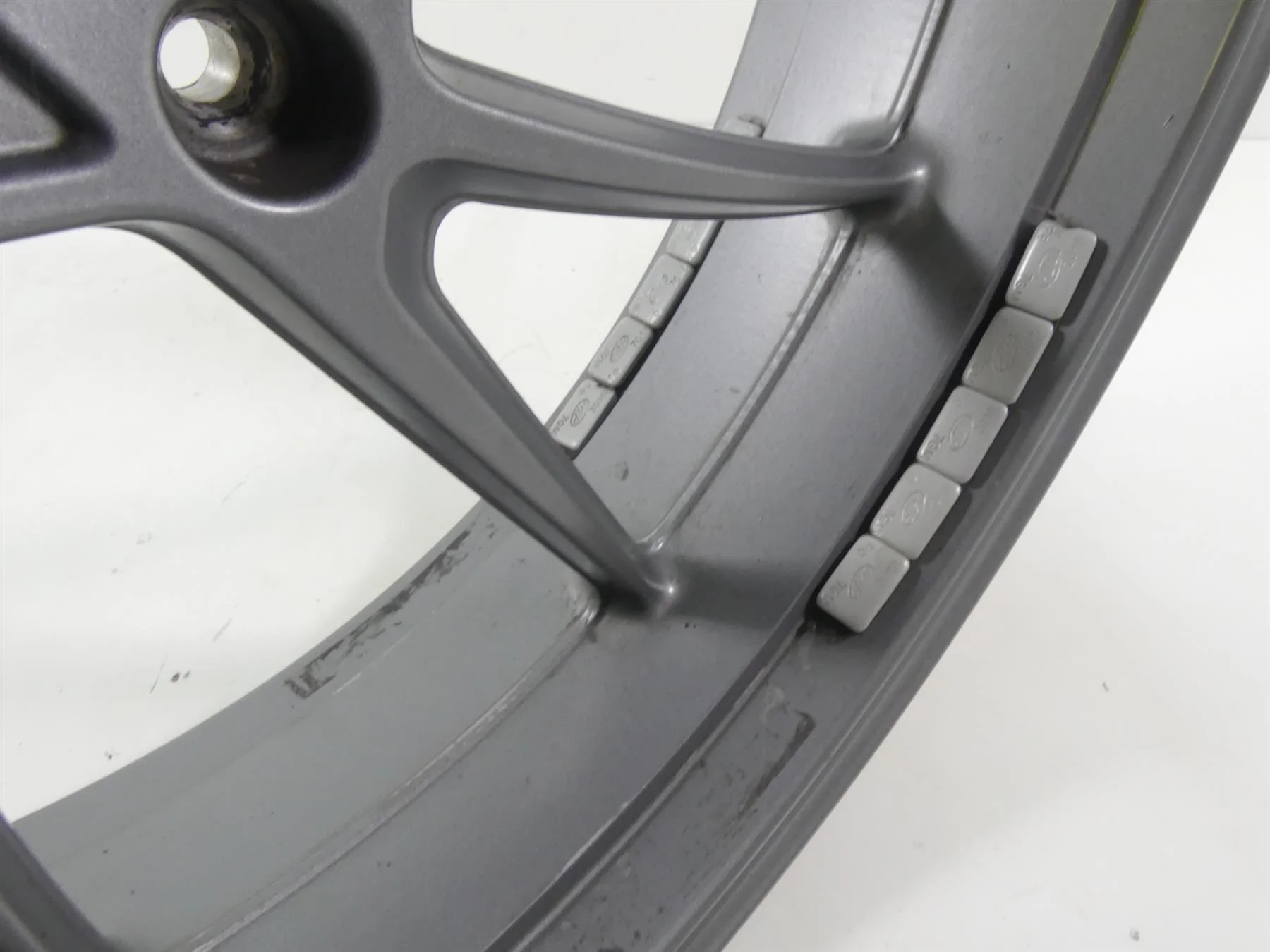 2014 BMW R1200GS K50 Straight Rear Cast Wheel Rim 17x4.5 36318534190 - Image 6