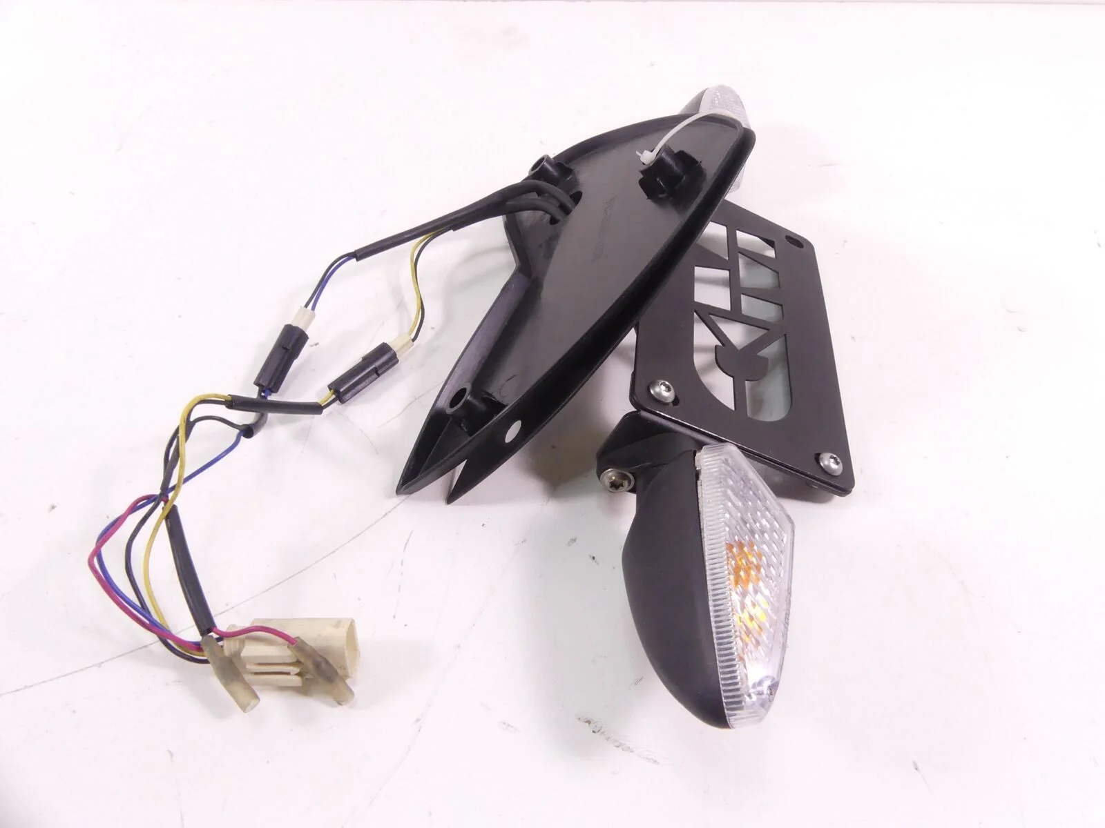 2014 BMW S1000RR K42 HP4 Fender Eliminator Rear Blinker License Plate Holder - Image 4