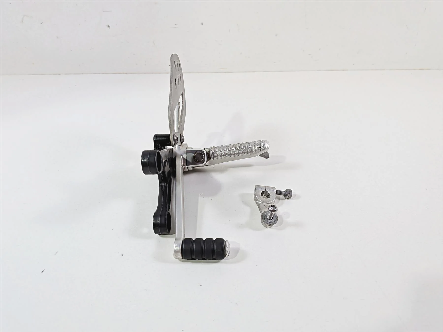 2014 BMW S1000RR K46 Left Front Foot Peg Set & Shifter Shift Lever 46717708573 - Image 4