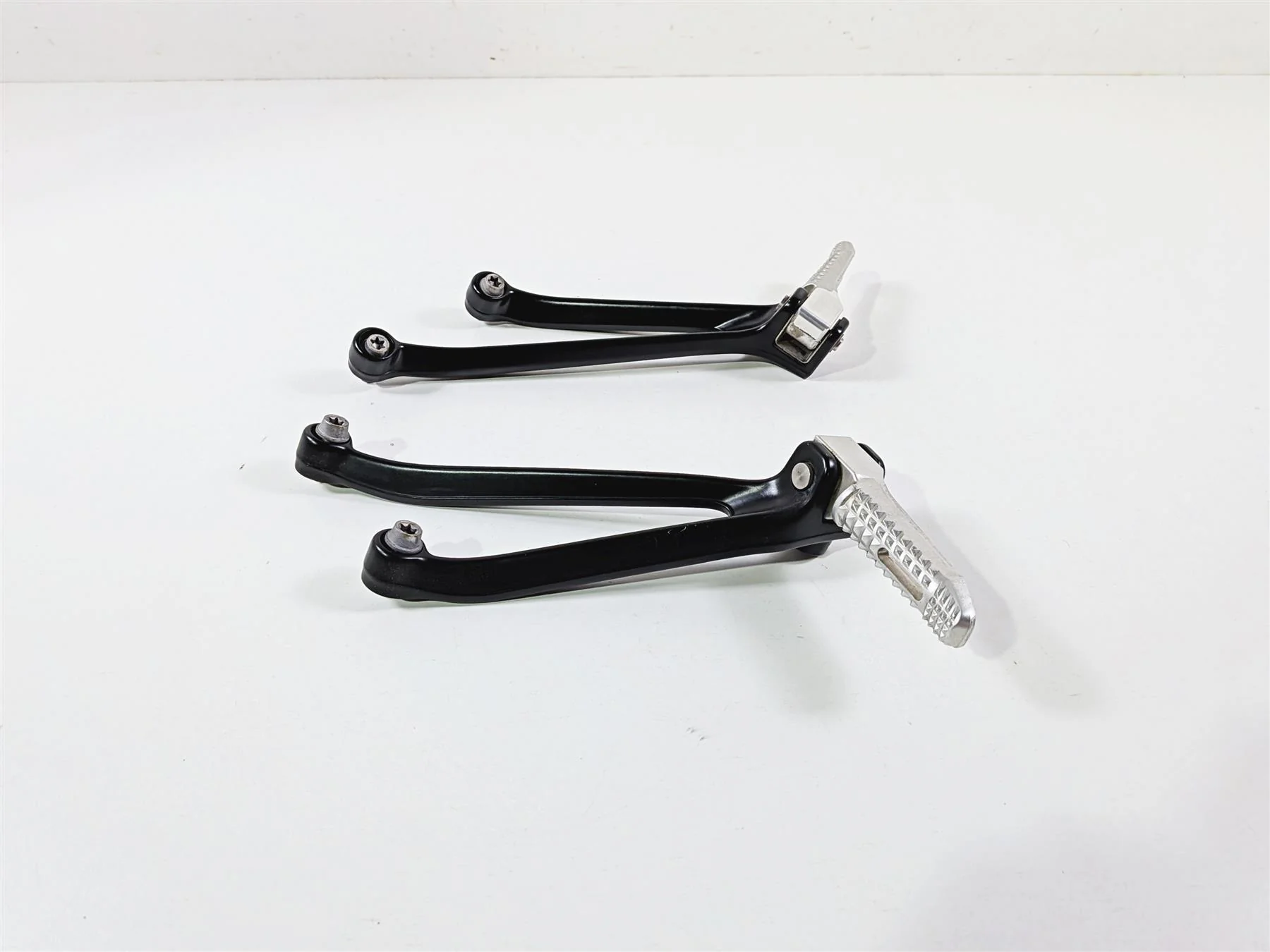 2014 BMW S1000RR K46 Rear Passenger Foot Peg Rest Set 46718521680 46718521681 - Image 9