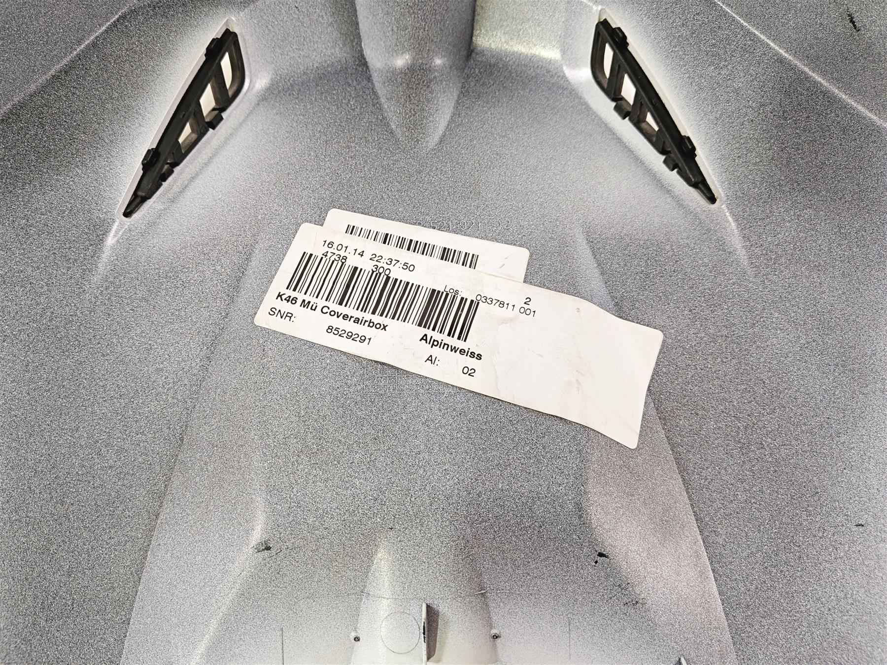 2014 BMW S1000RR K46 Upper Fuel Tank Cover Fairing 46638522128 - Image 8