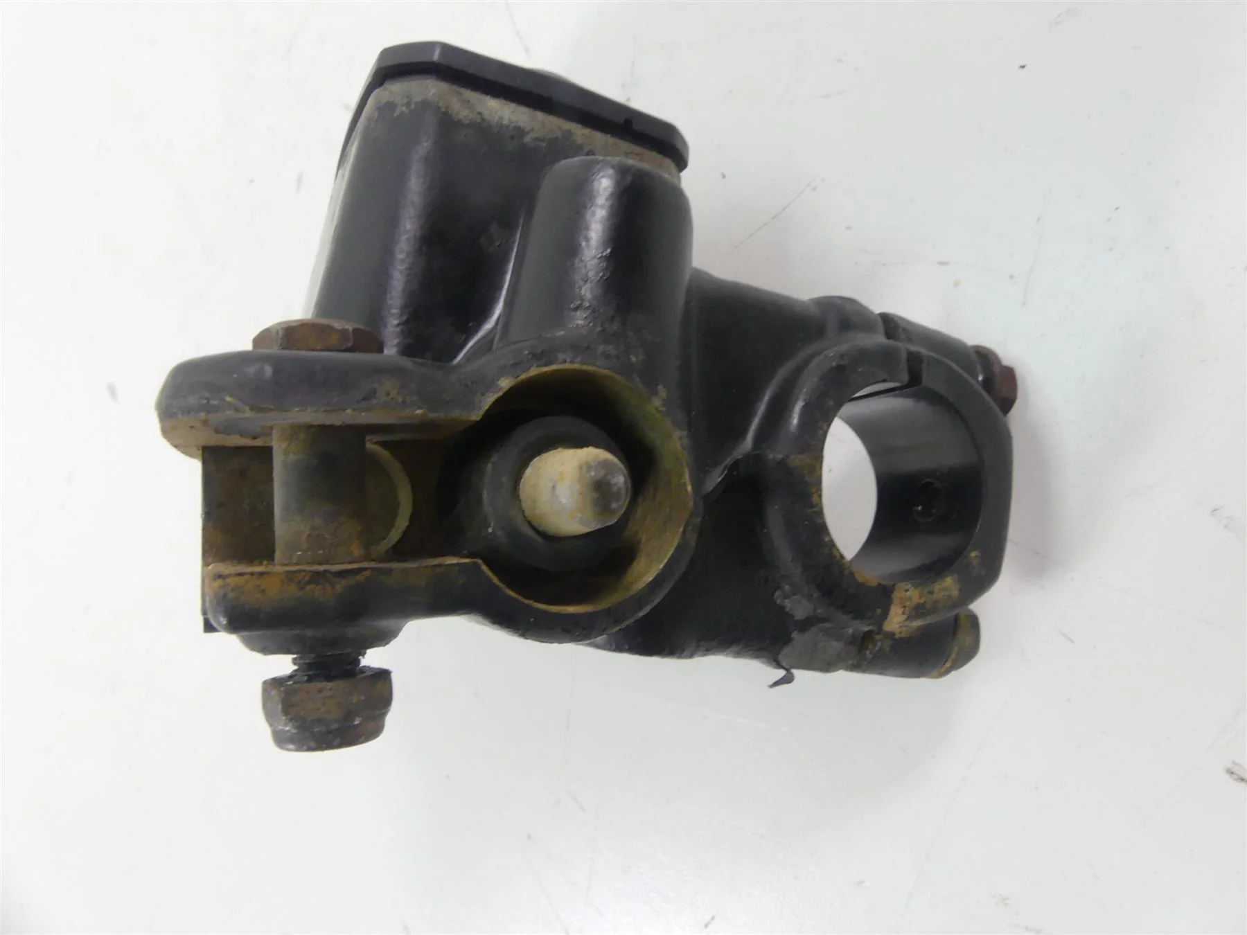 2014 Can Am Renegade 1000 STD Left Front Brake Master Cylinder 705601431 - Image 8
