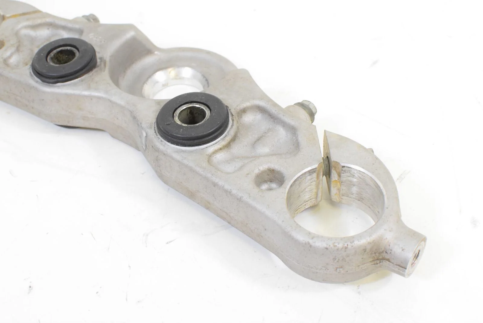2014 Harley FLD Dyna Switchback 103 Upper Triple Tree Steering Clamp 44mm 463231 - Image 10