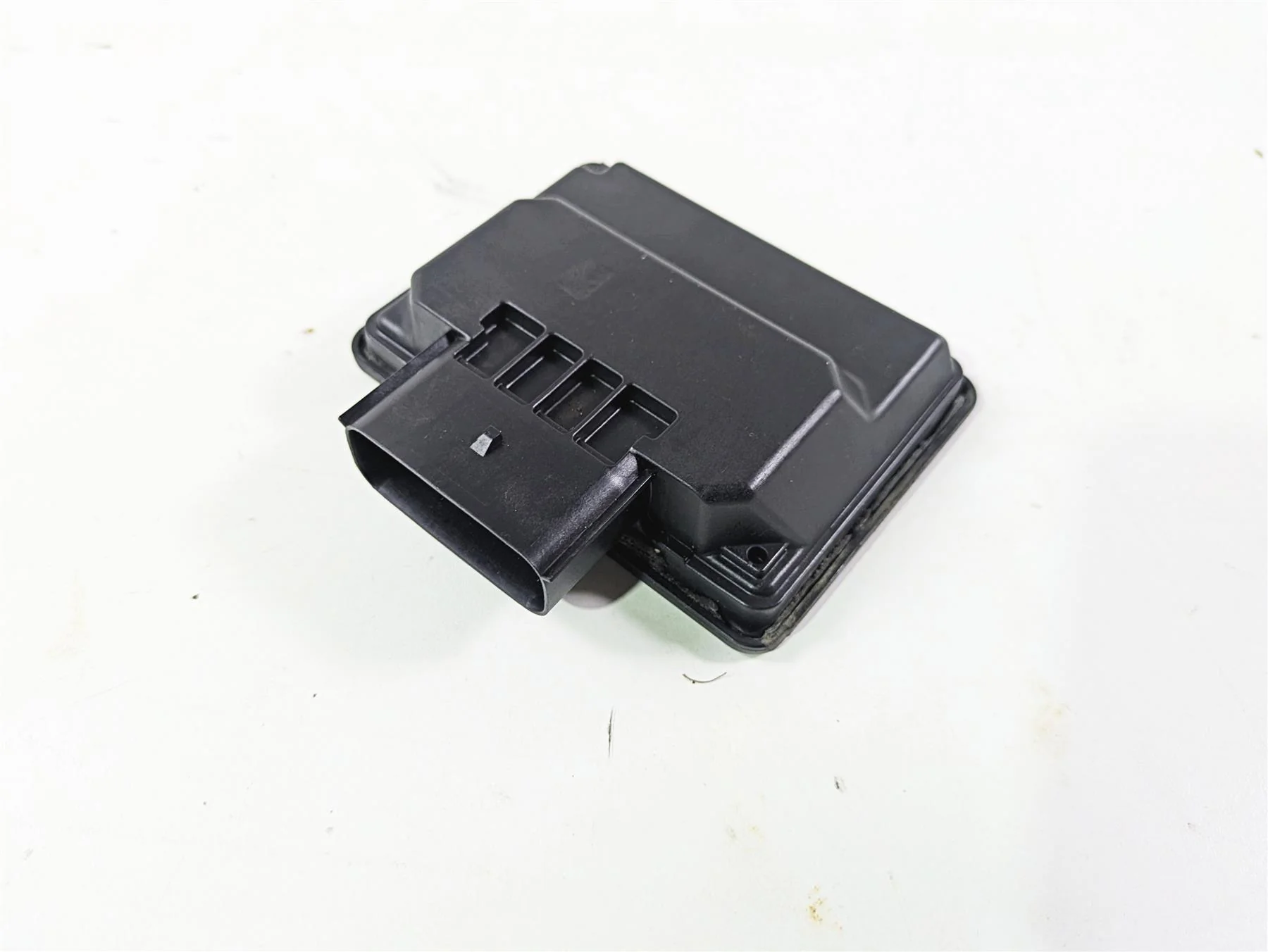 2014 Harley FLS Softail Slim Abs Brake Pump Control Module Box 40662-11A - Image 12
