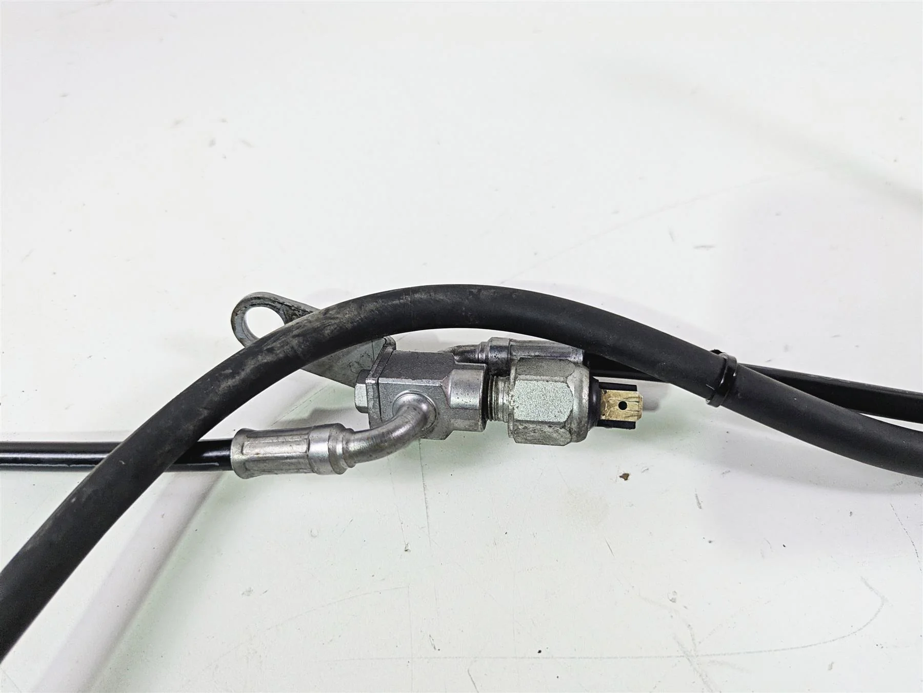 2014 Harley FLS Softail Slim Abs Rear Brake Line Set 43373-11A - Image 9