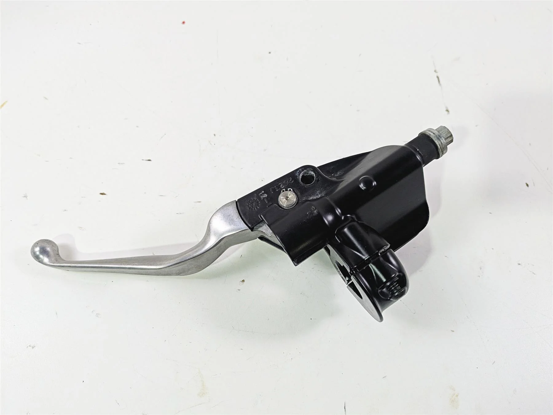 2014 Harley FLS Softail Slim Front Brake Master Cylinder 9/16" 45029-11D - Image 10