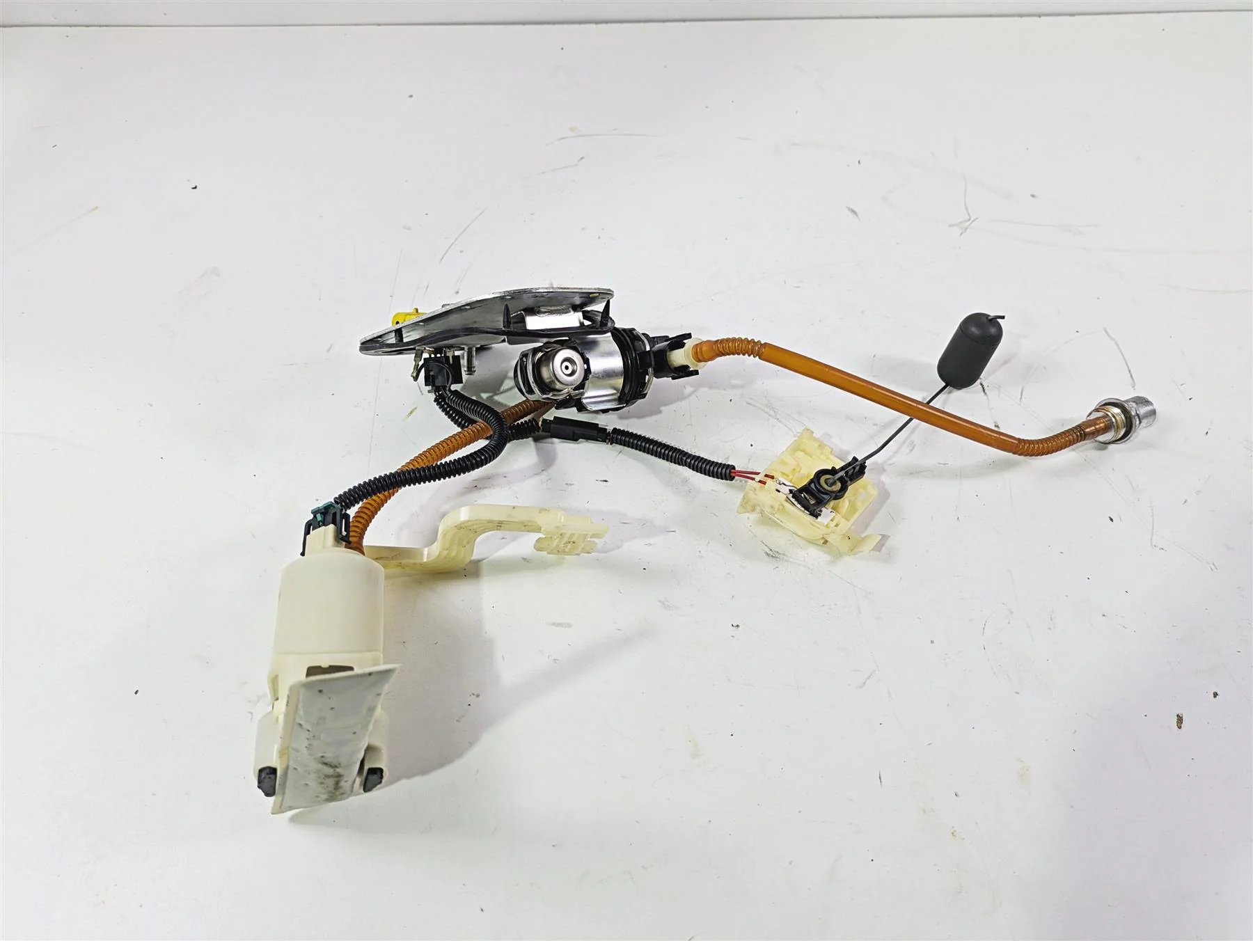 2014 Harley FLS Softail Slim Fuel Gas Petrol Pump - Tested 75252-11A 75284-08A