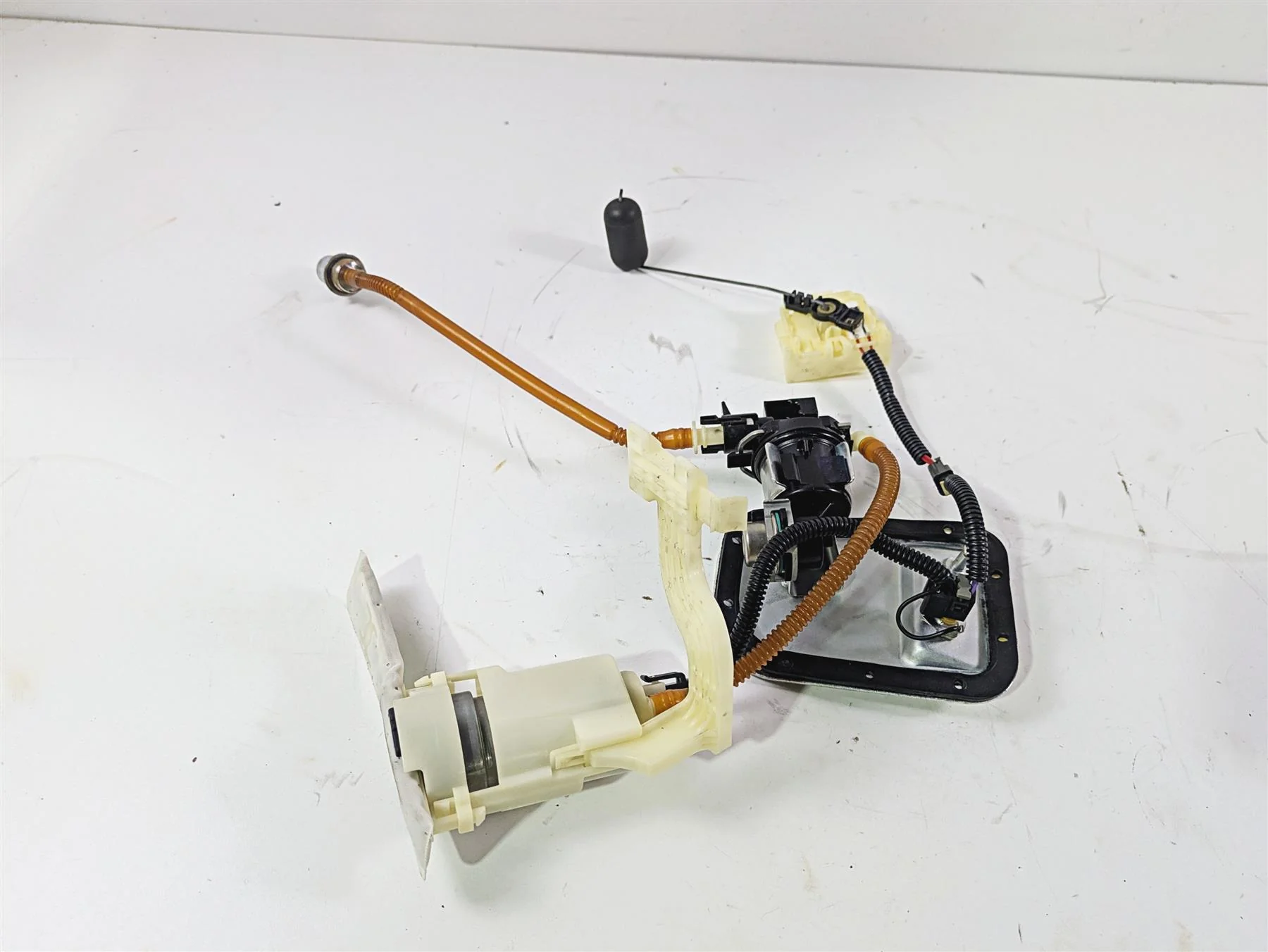 2014 Harley FLS Softail Slim Fuel Gas Petrol Pump - Tested 75252-11A 75284-08A - Image 7