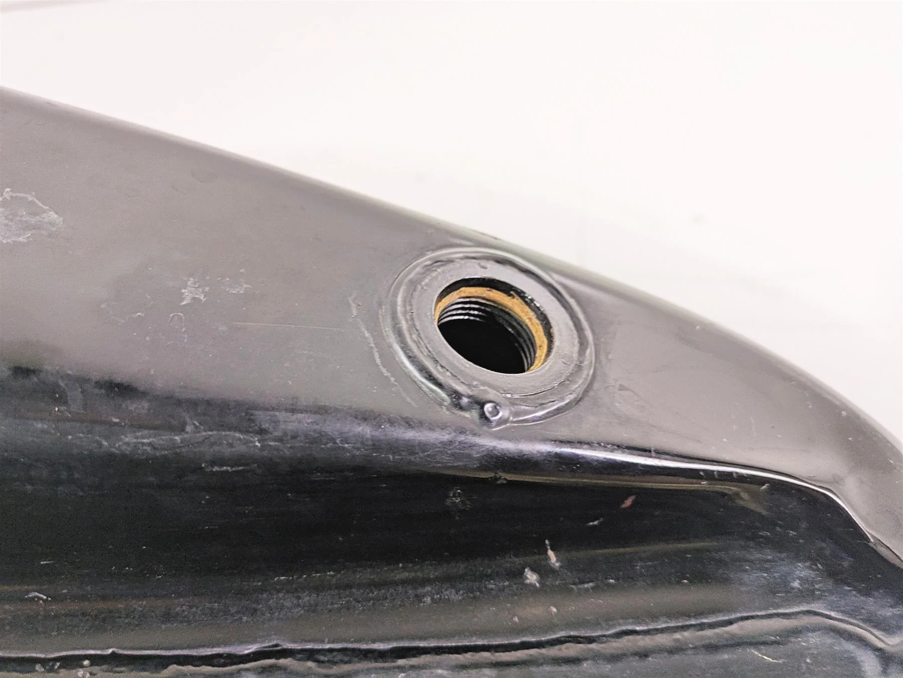 2014 Harley FLS Softail Slim Fuel Gas Petrol Tank Reservoir - Read 61625-11 - Image 11