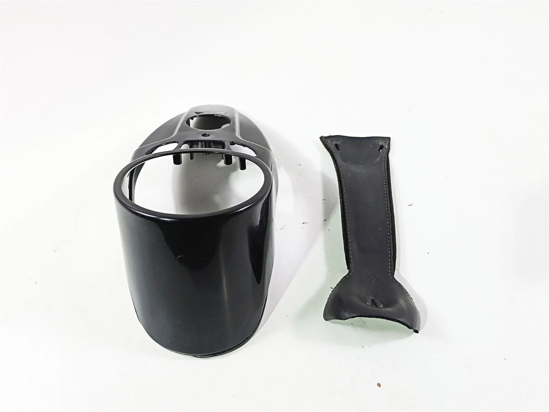 2014 Harley FLS Softail Slim Fuel Tank Dash Console Cover 71952-11 - Image 4