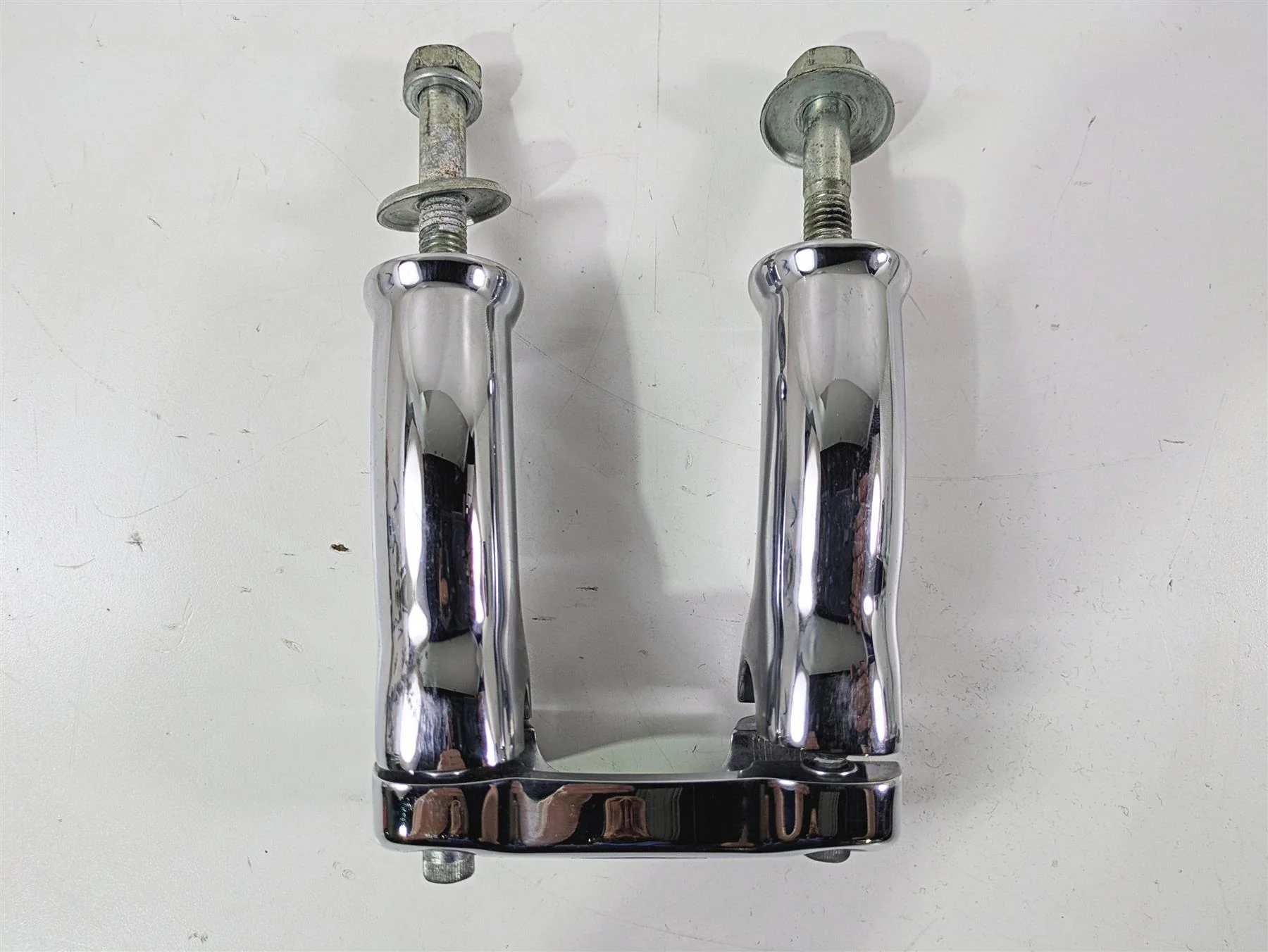 2014 Harley FLS Softail Slim Handlebar Riser Clamp Set 4.5" 55903-05 55902-05 - Image 6
